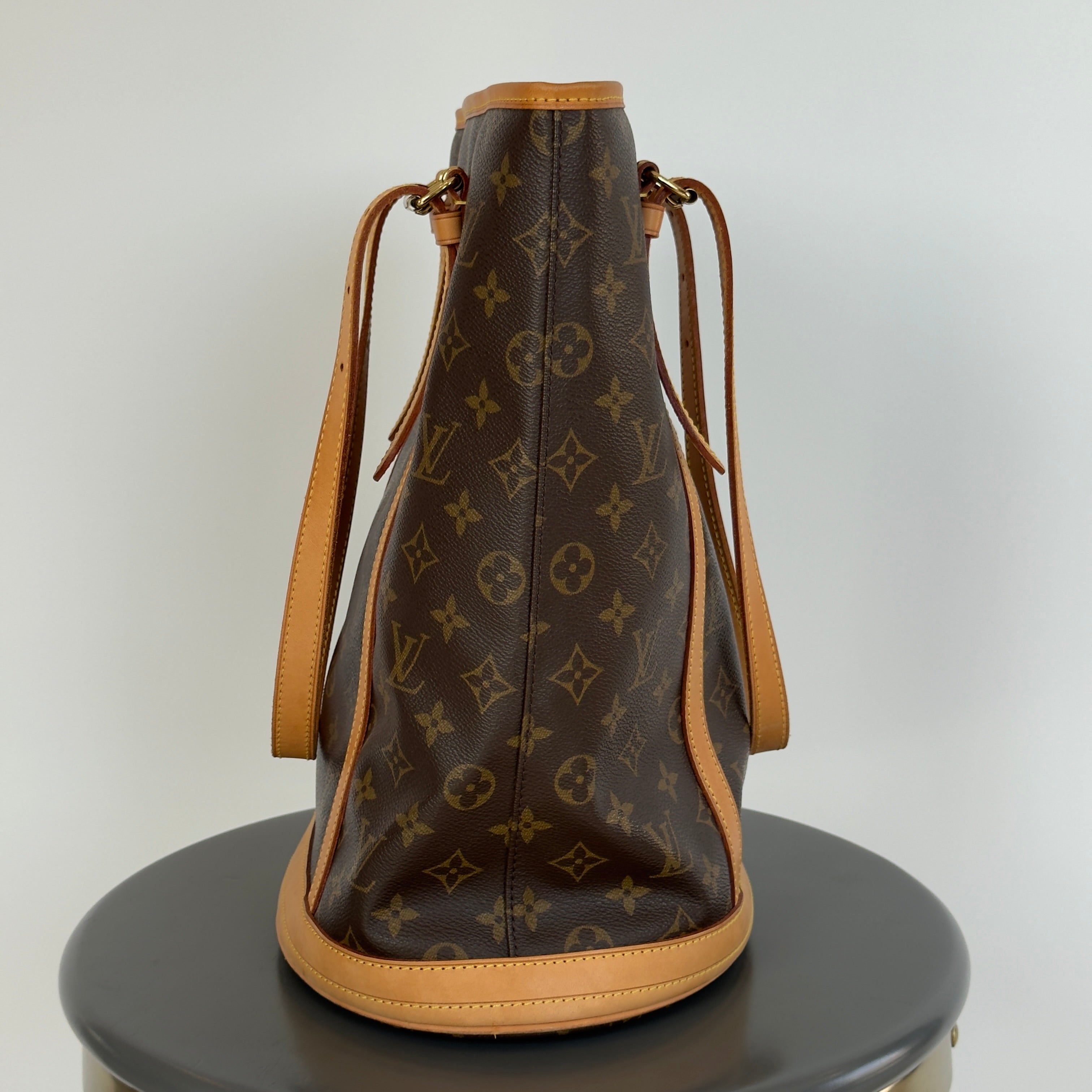 Louis Vuitton Marais Bucket Bag GM With Pouch - Queen May