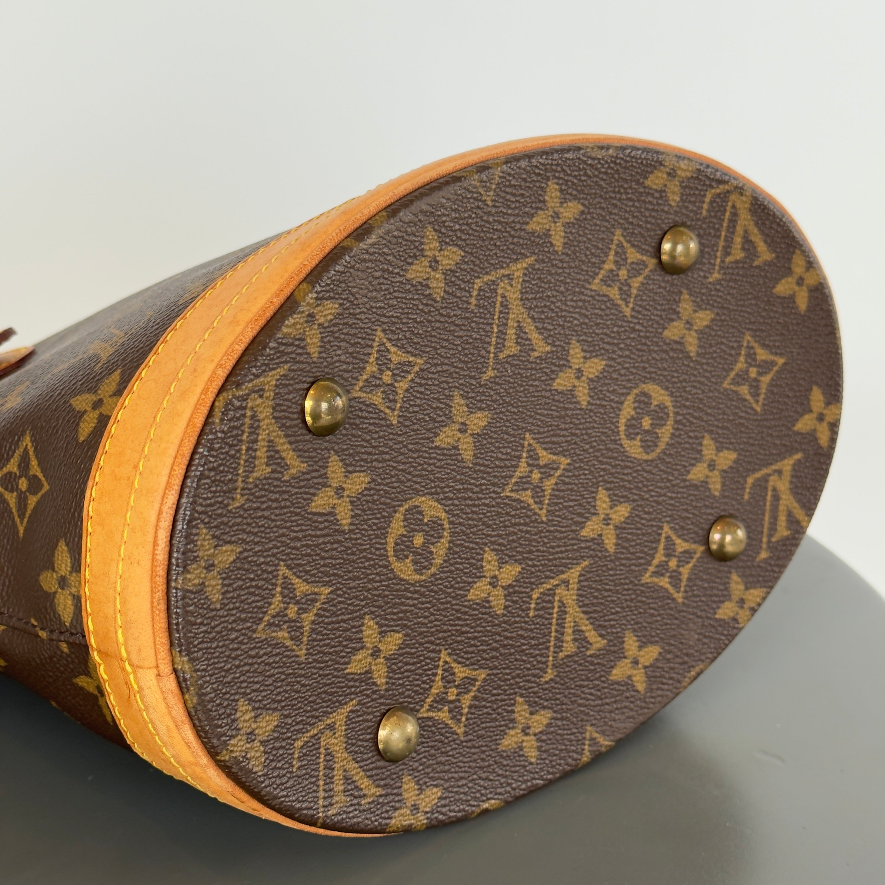 Louis Vuitton Monogram Marais Petite Bucket Bag PM With Pouch - Queen May