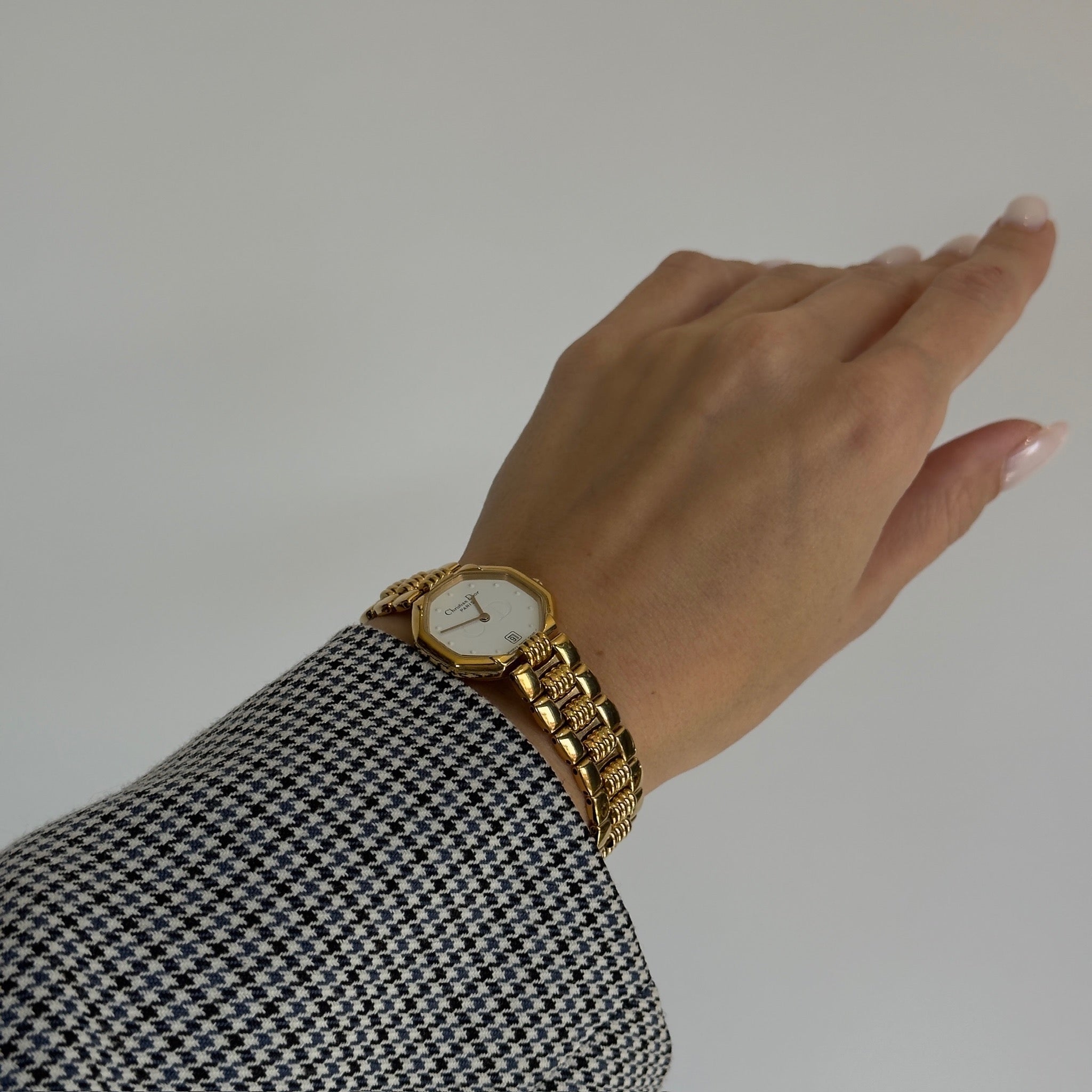 Dior White Dial Octagon D48-153 Link Watch - Queen May
