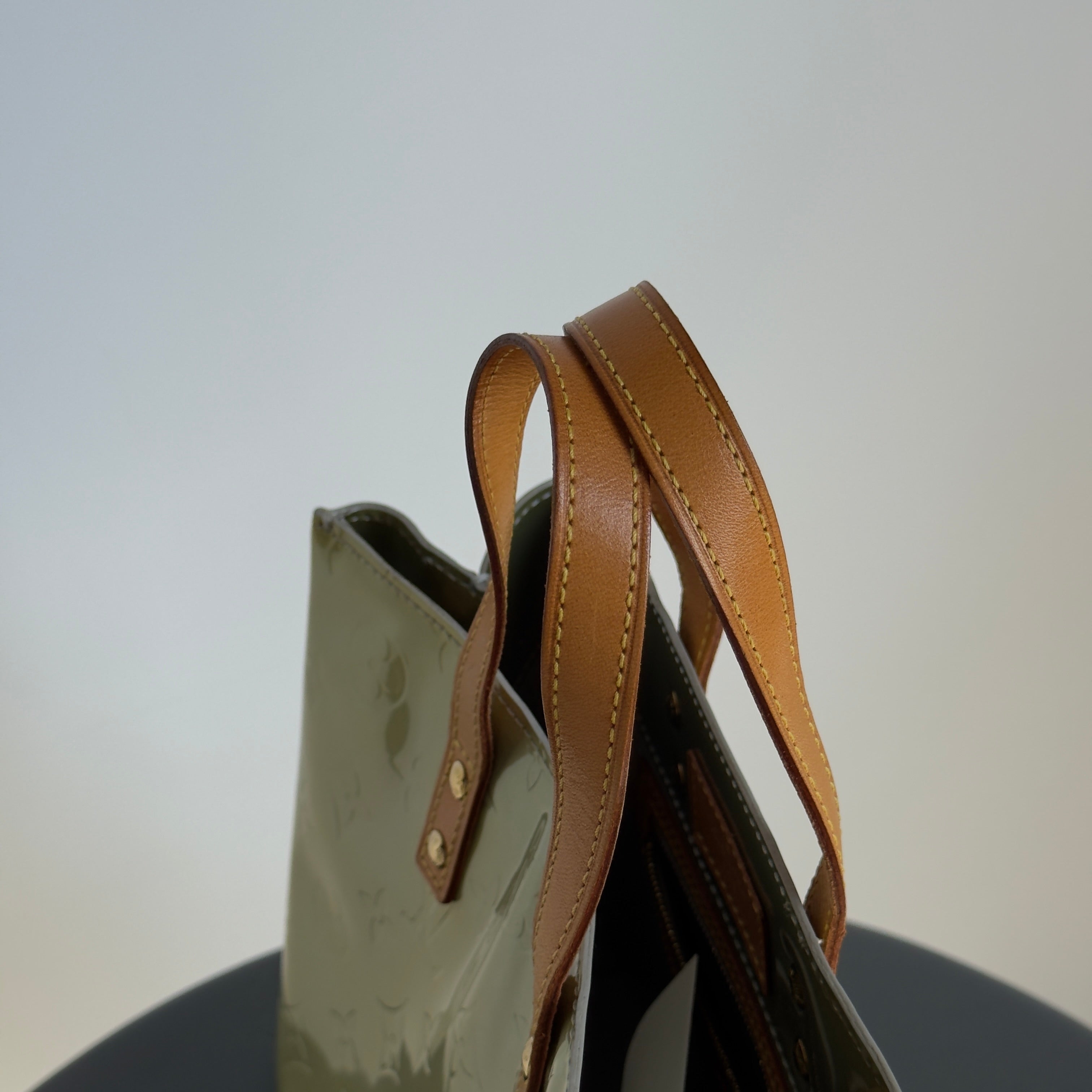 Louis Vuitton Vernis Reade PM - Queen May