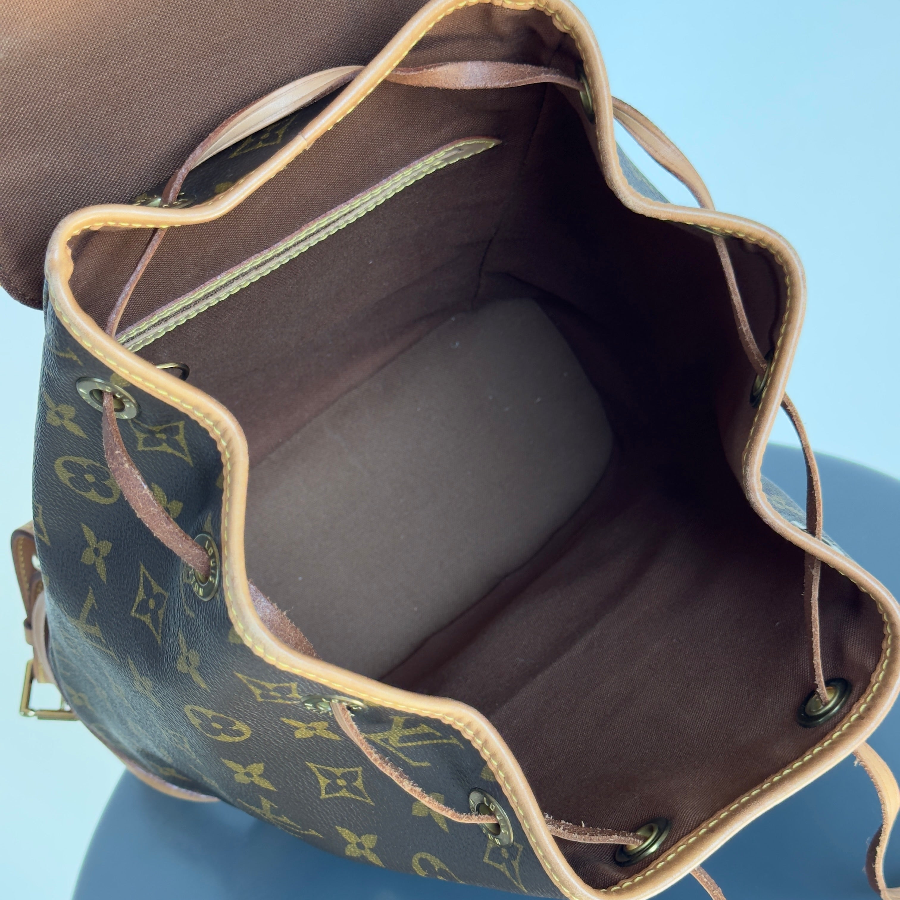Louis Vuitton Monogram Montsouris MM - Queen May