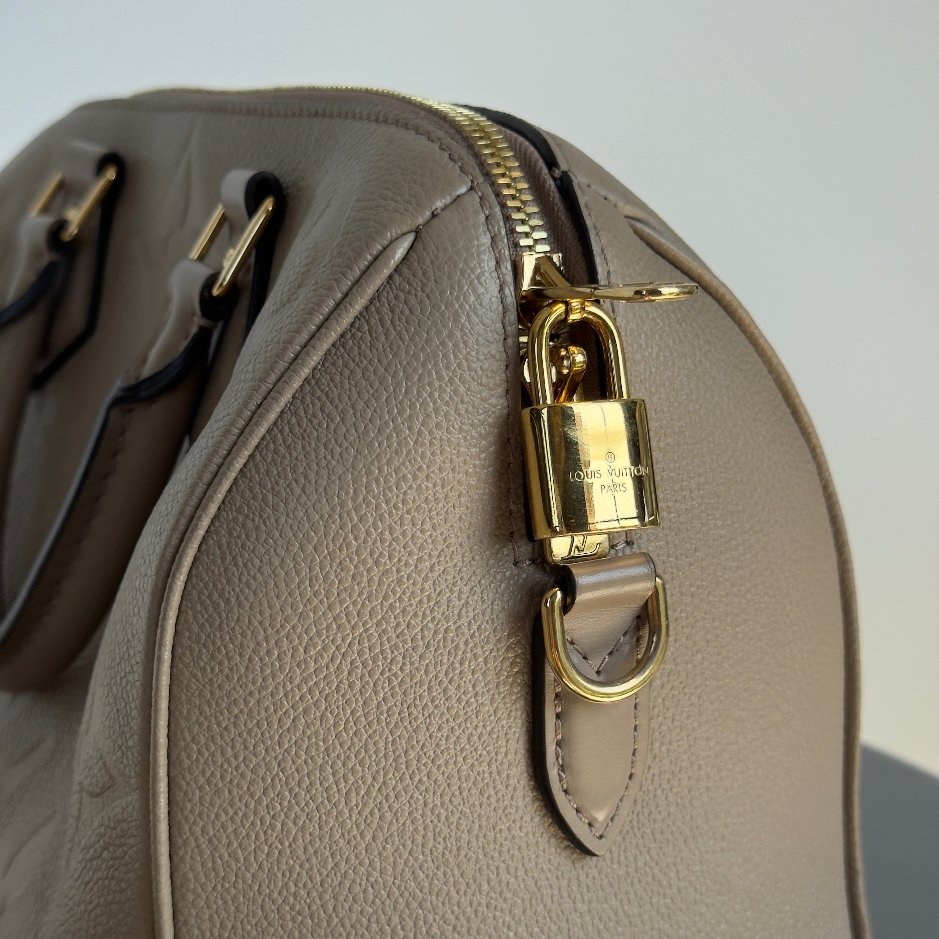 Louis Vuitton Monogram Empreinte Speedy Bandouliere 25 - Queen May