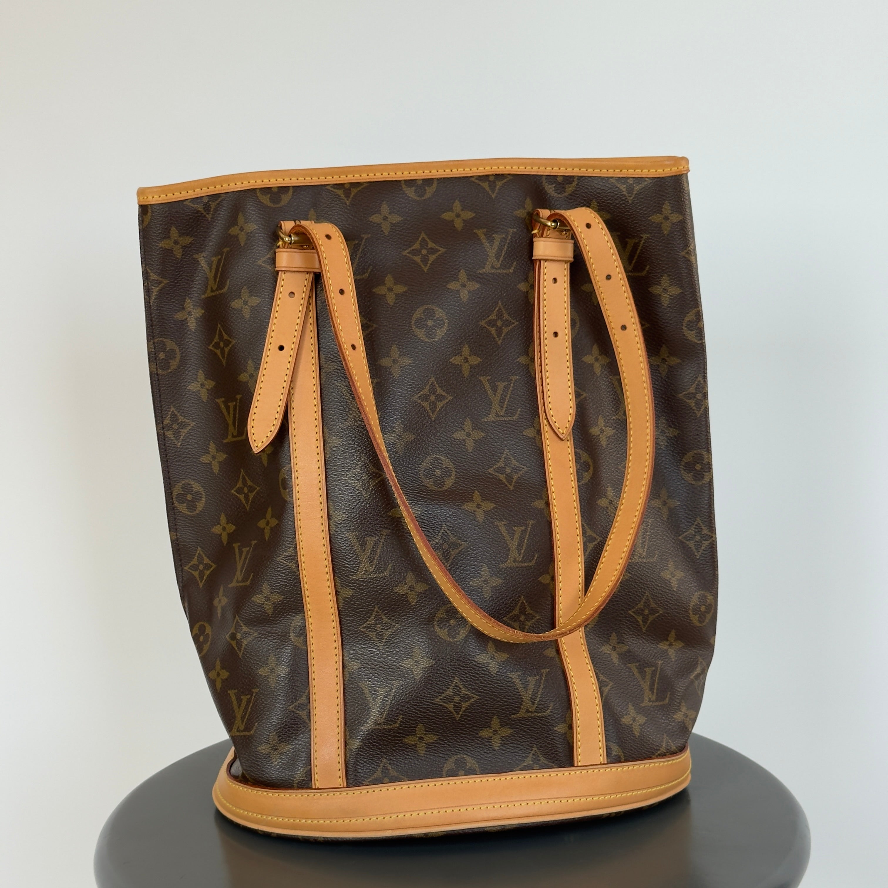 Louis Vuitton Monogram Marais Bucket Bag GM - Queen May