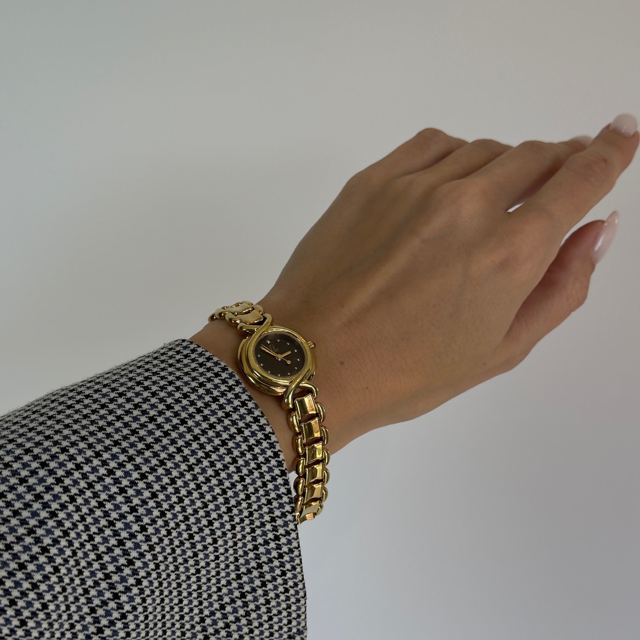 Fendi 700L Black Dial Watch - Queen May