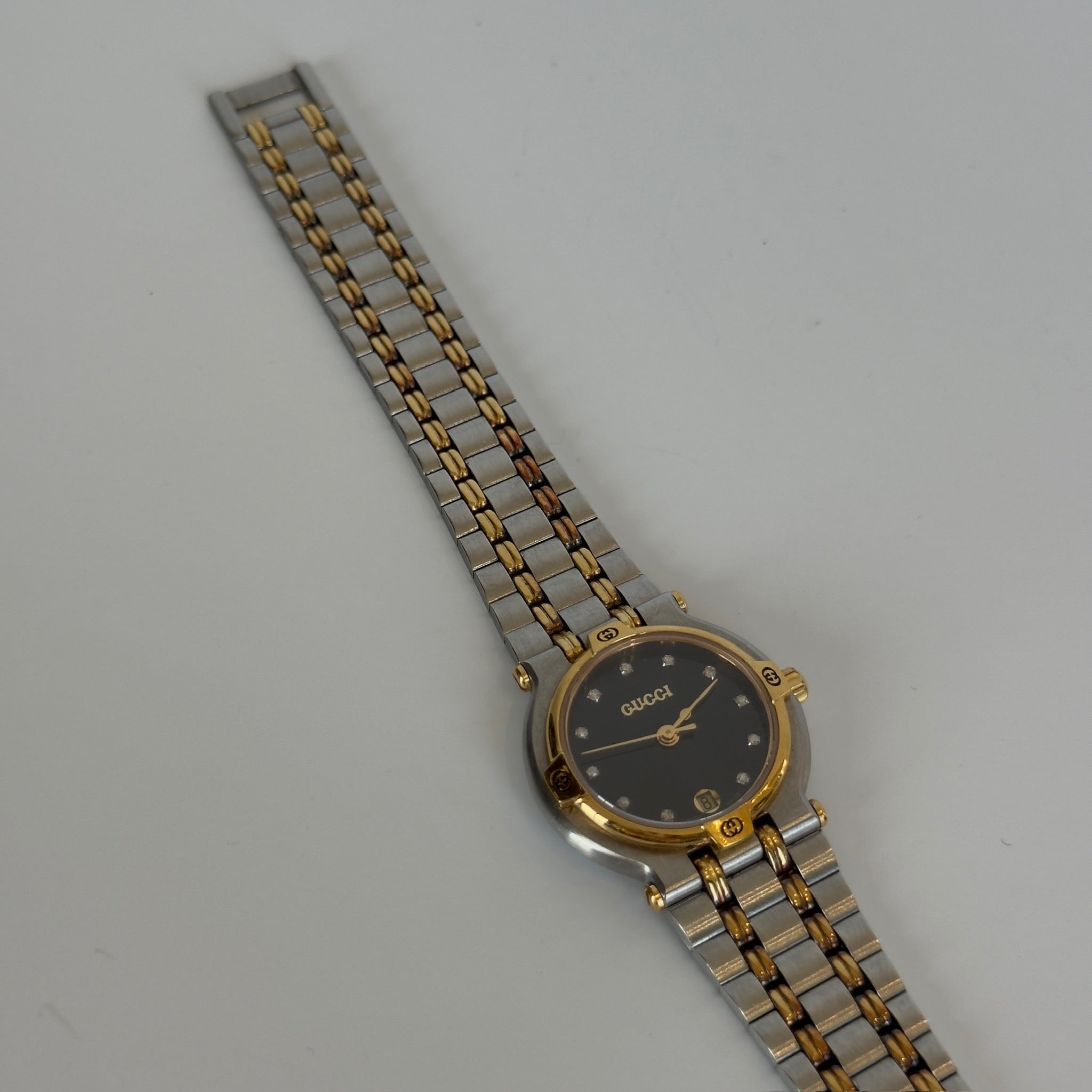 Vintage Gucci Date 9000L Two Tone Watch - Queen May