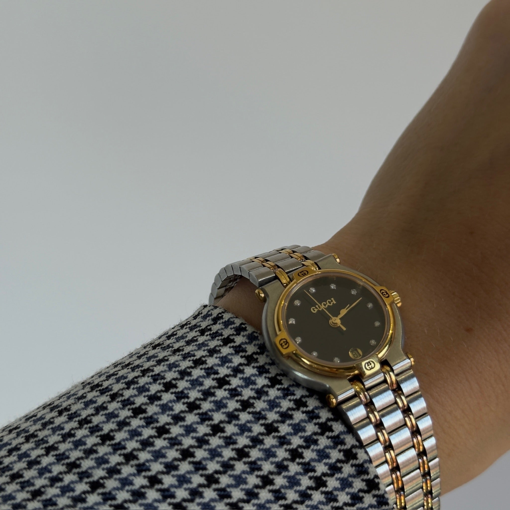 Vintage Gucci Date 9000L Two Tone Watch - Queen May