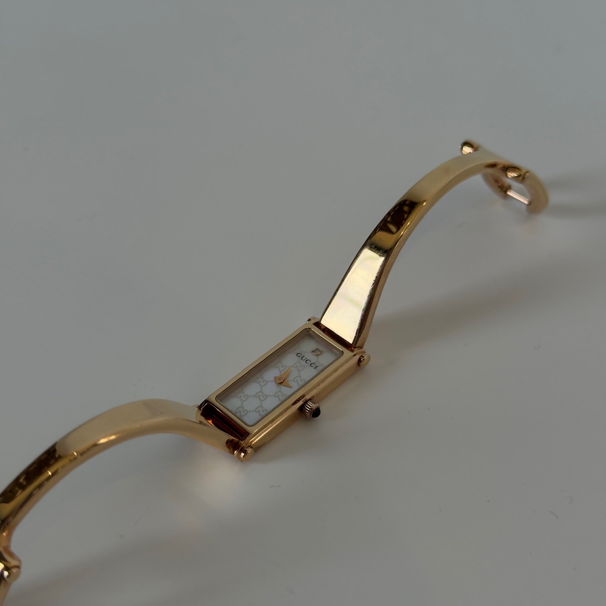 Gucci 1500L GG Mother of Pearl Dial Horsebit Watch - Queen May