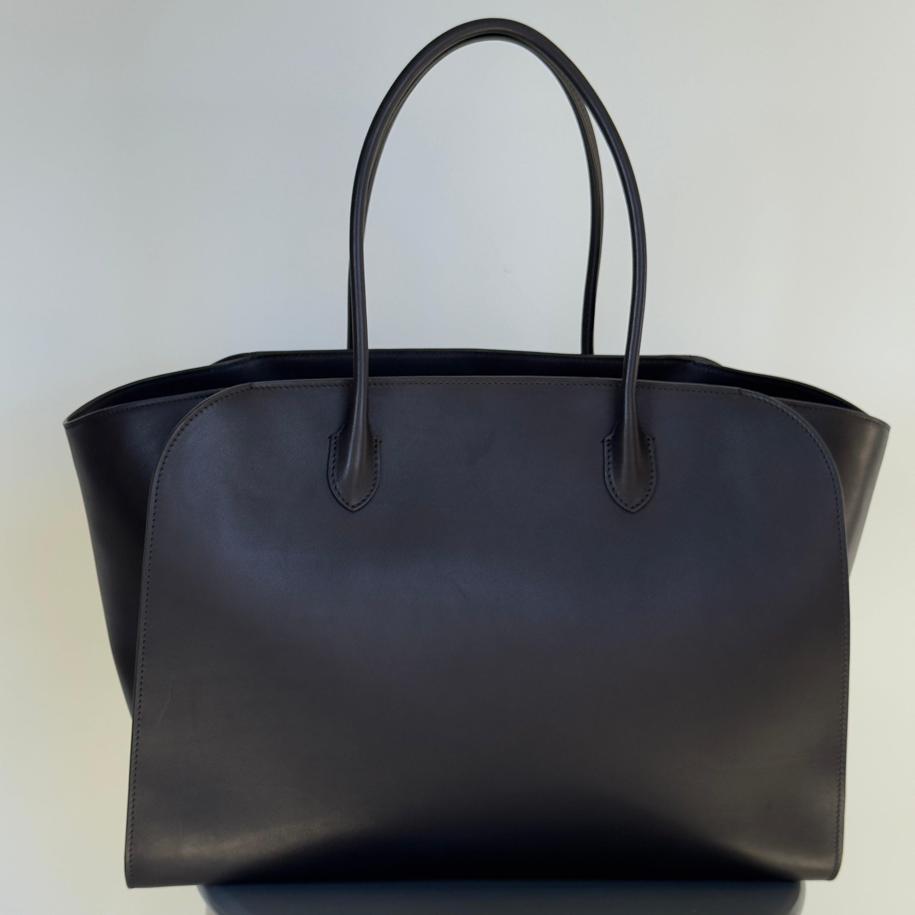 The Row Marlo 17 Tote Bag - Queen May