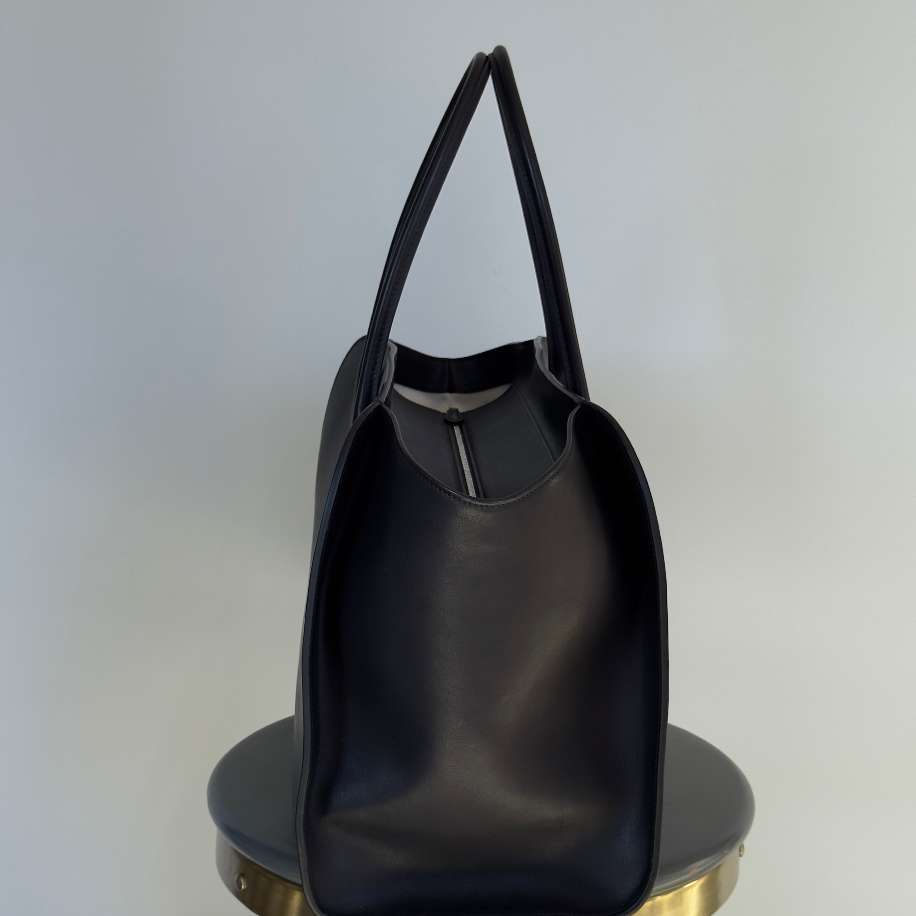 The Row Marlo 17 Tote Bag - Queen May