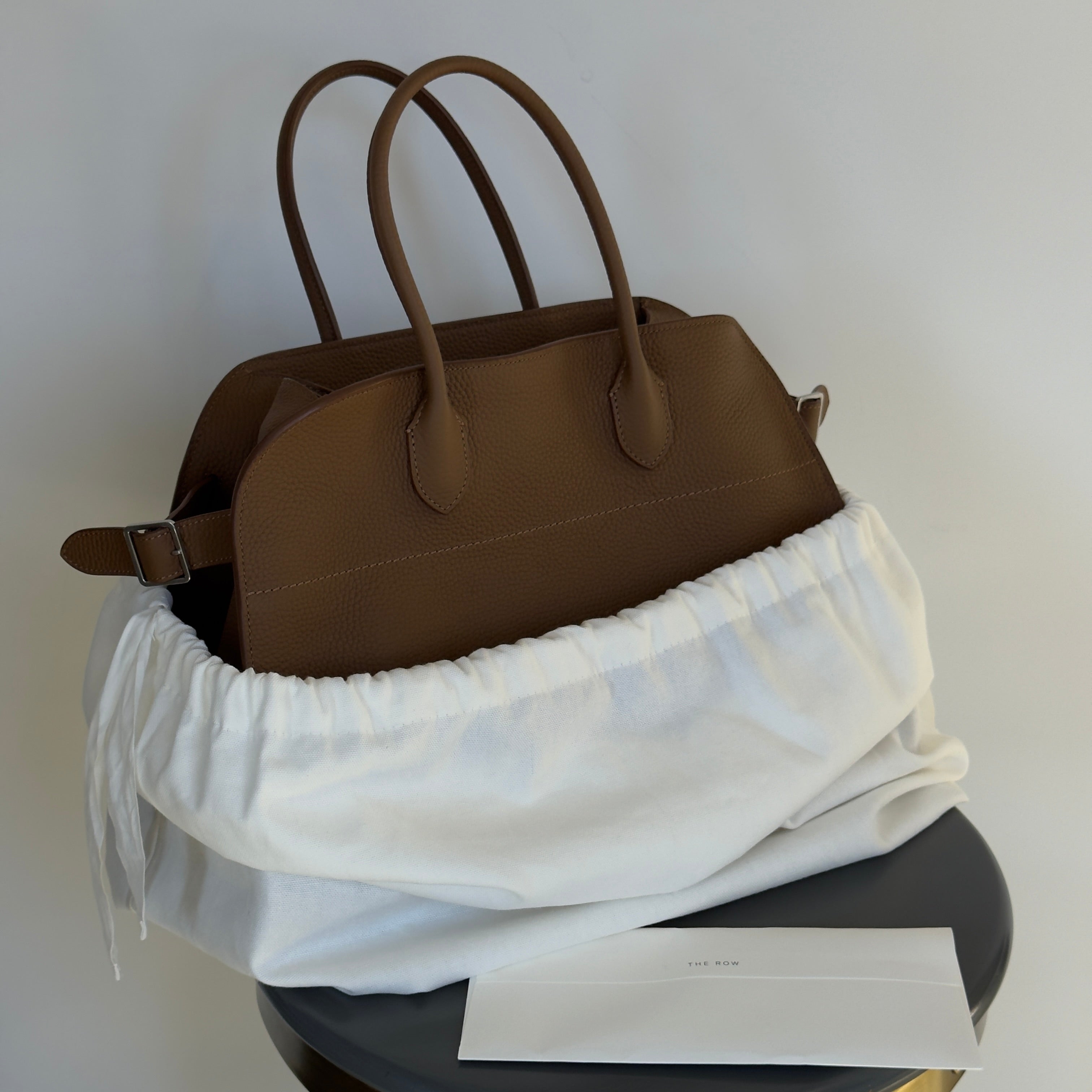 The Row Soft Margaux 15 Rubber Ans 2025 - Queen May