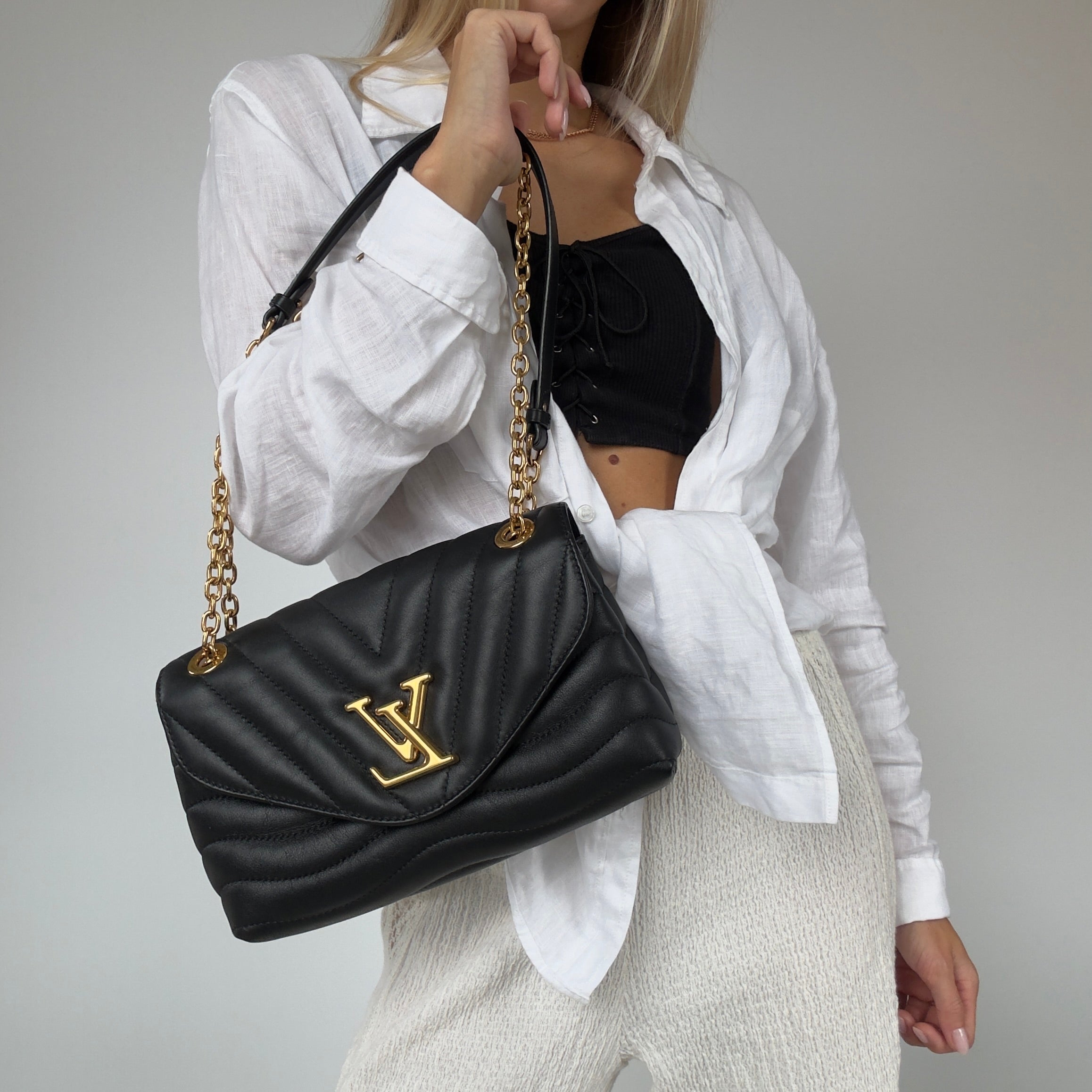 Louis Vuitton New Wave MM - Queen May