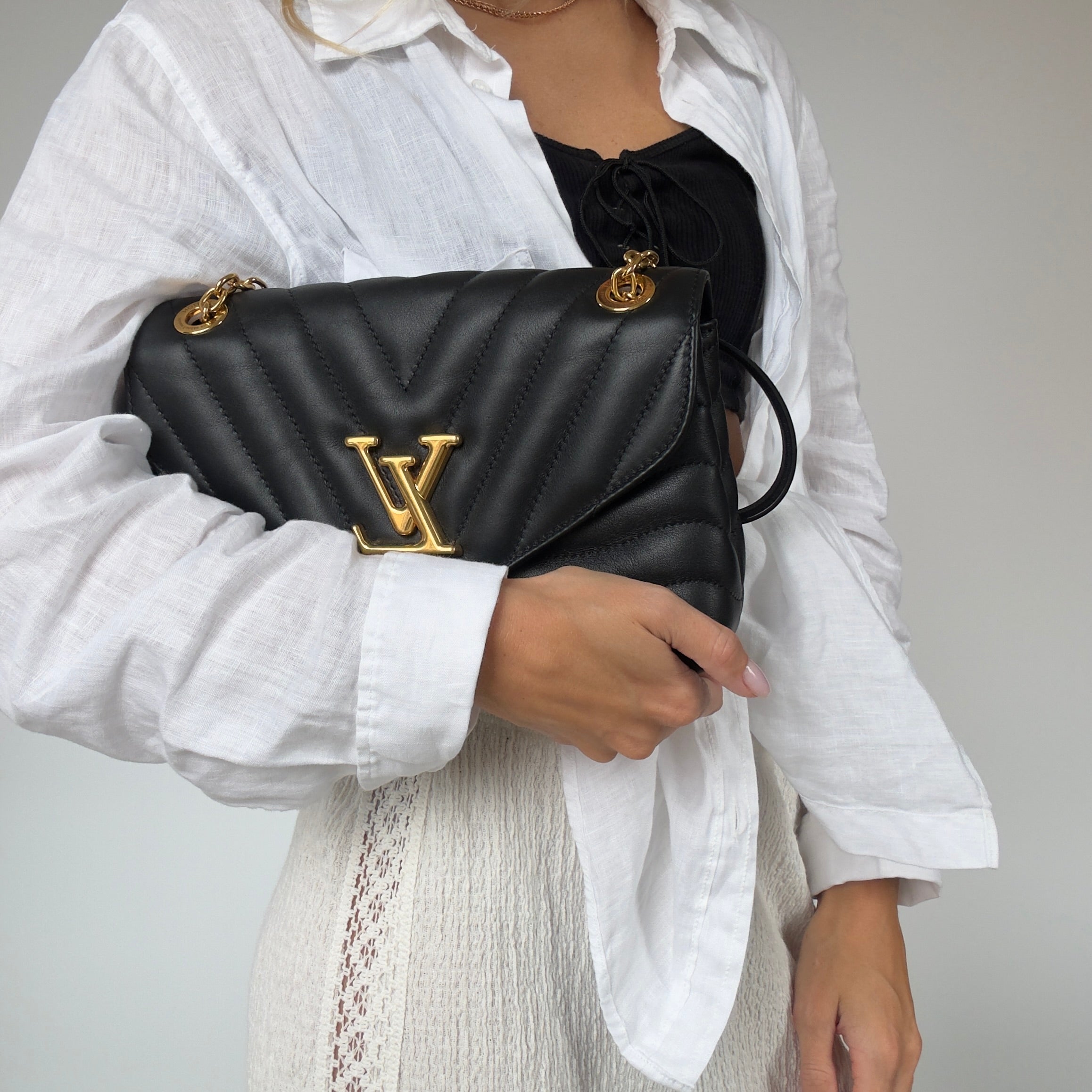 Louis Vuitton New Wave MM - Queen May