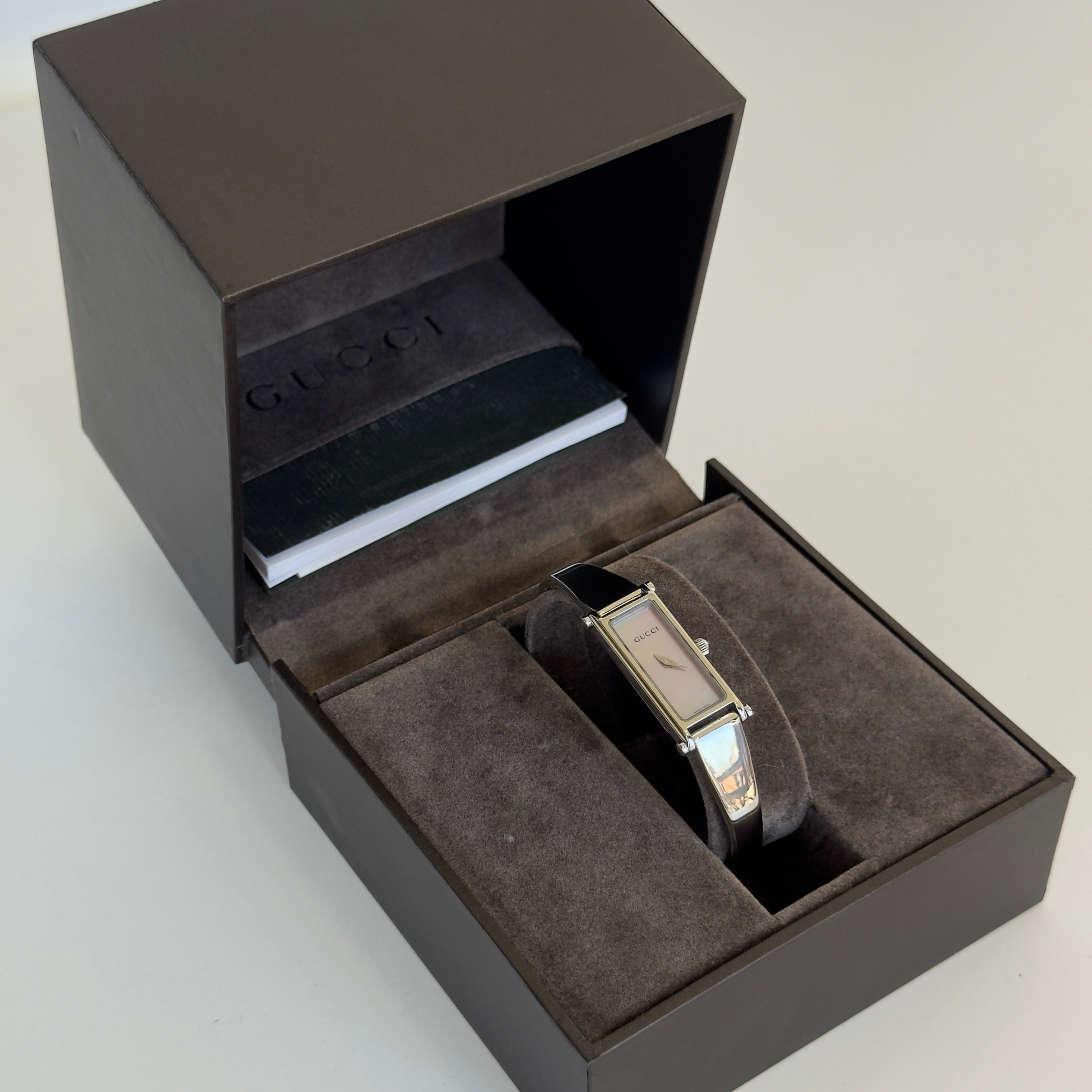 Gucci 1500L Pink Mother of Pearl Dial Horsebit Watch - Queen May