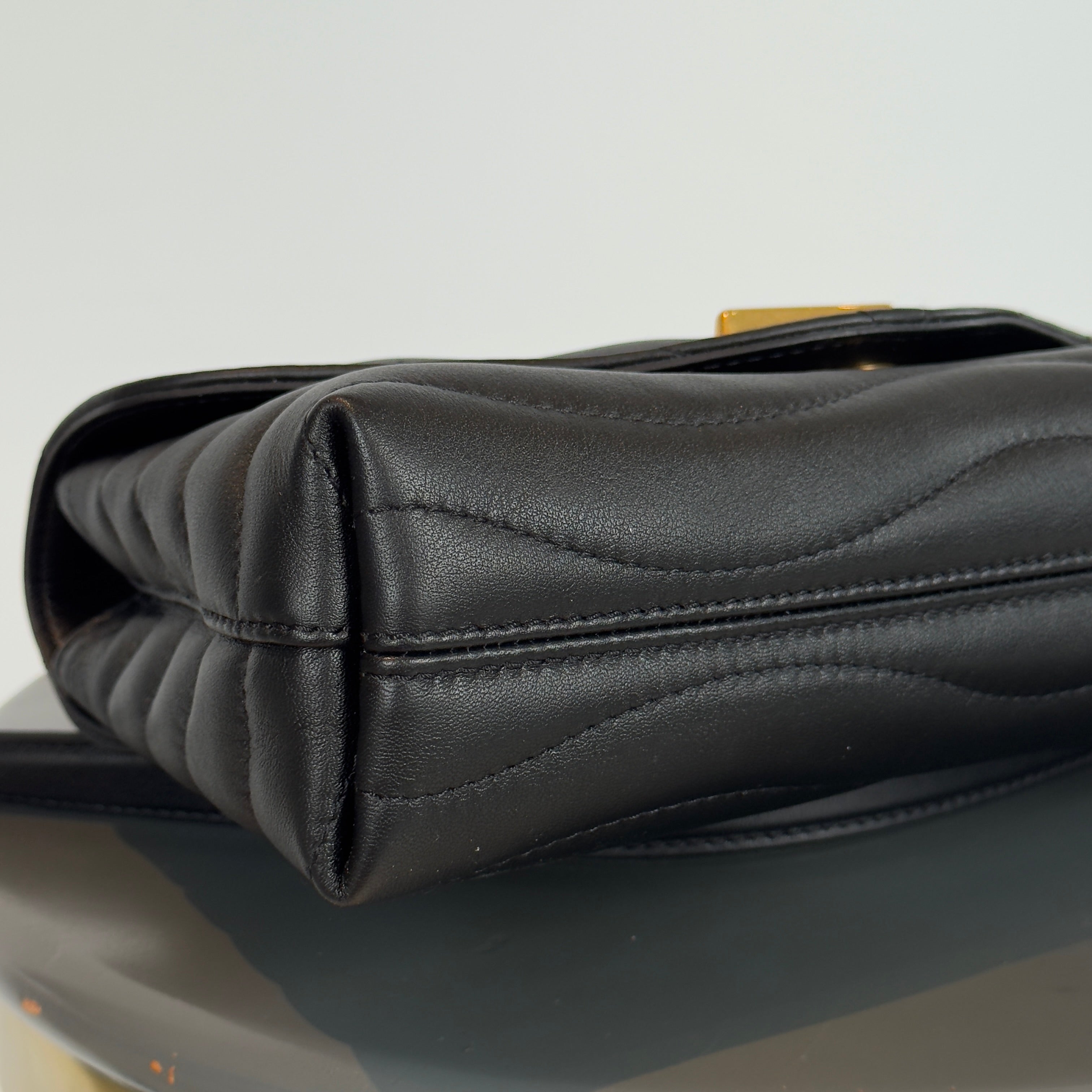 Louis Vuitton New Wave MM - Queen May
