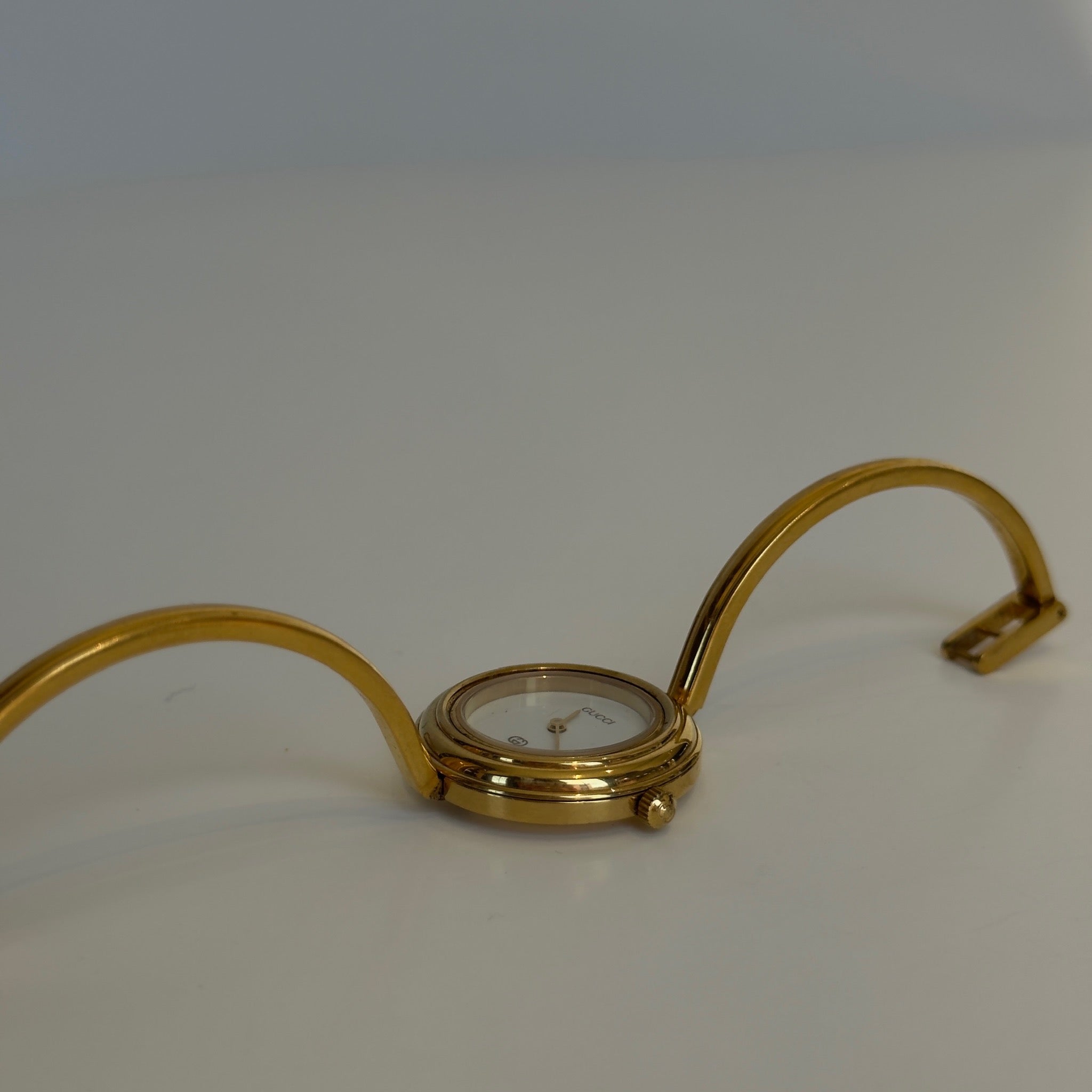 Vintage Gucci Interchangeable Bezel Bangle Watch - Queen May