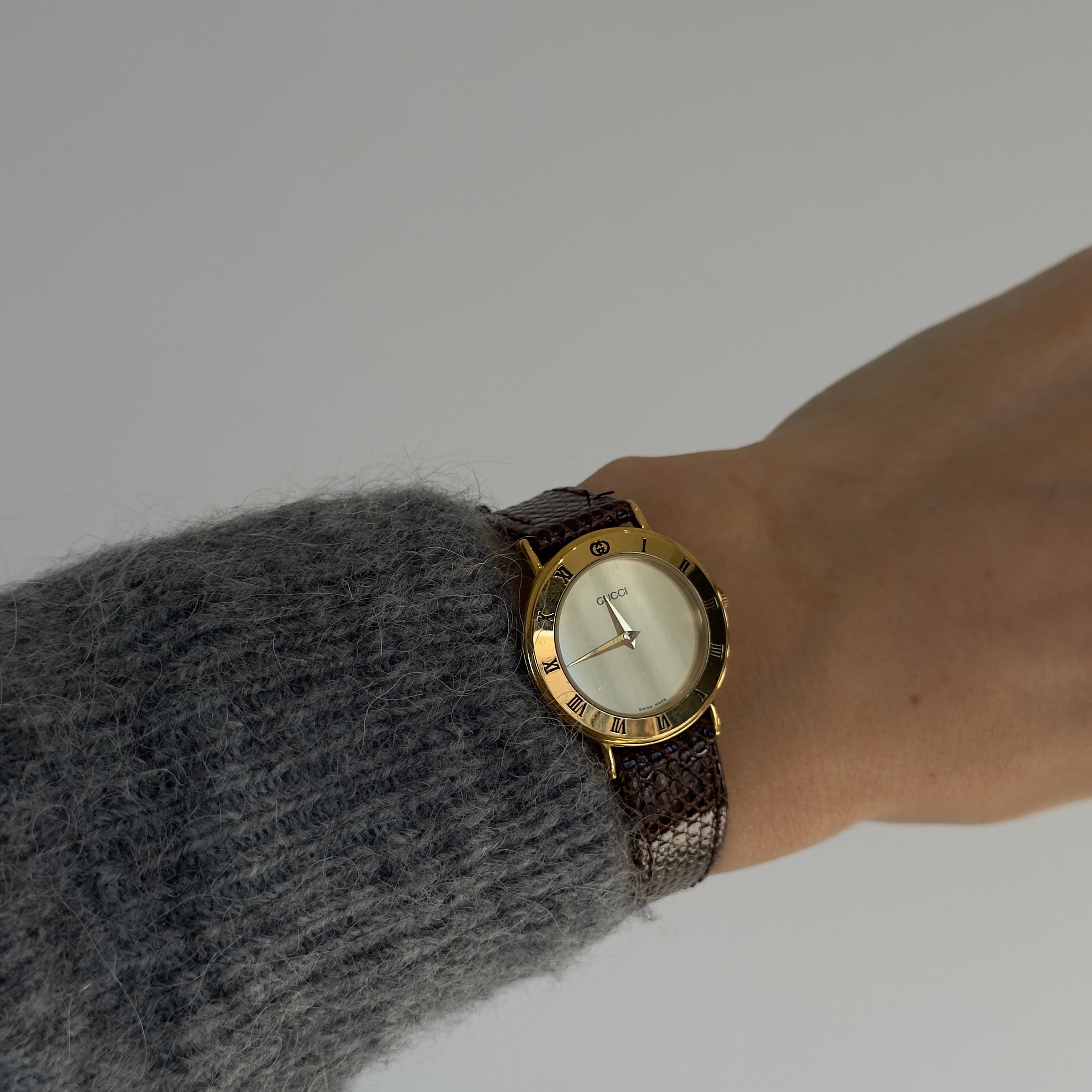 Gucci 3000.2L Ladies Gold Tone Watch - Queen May