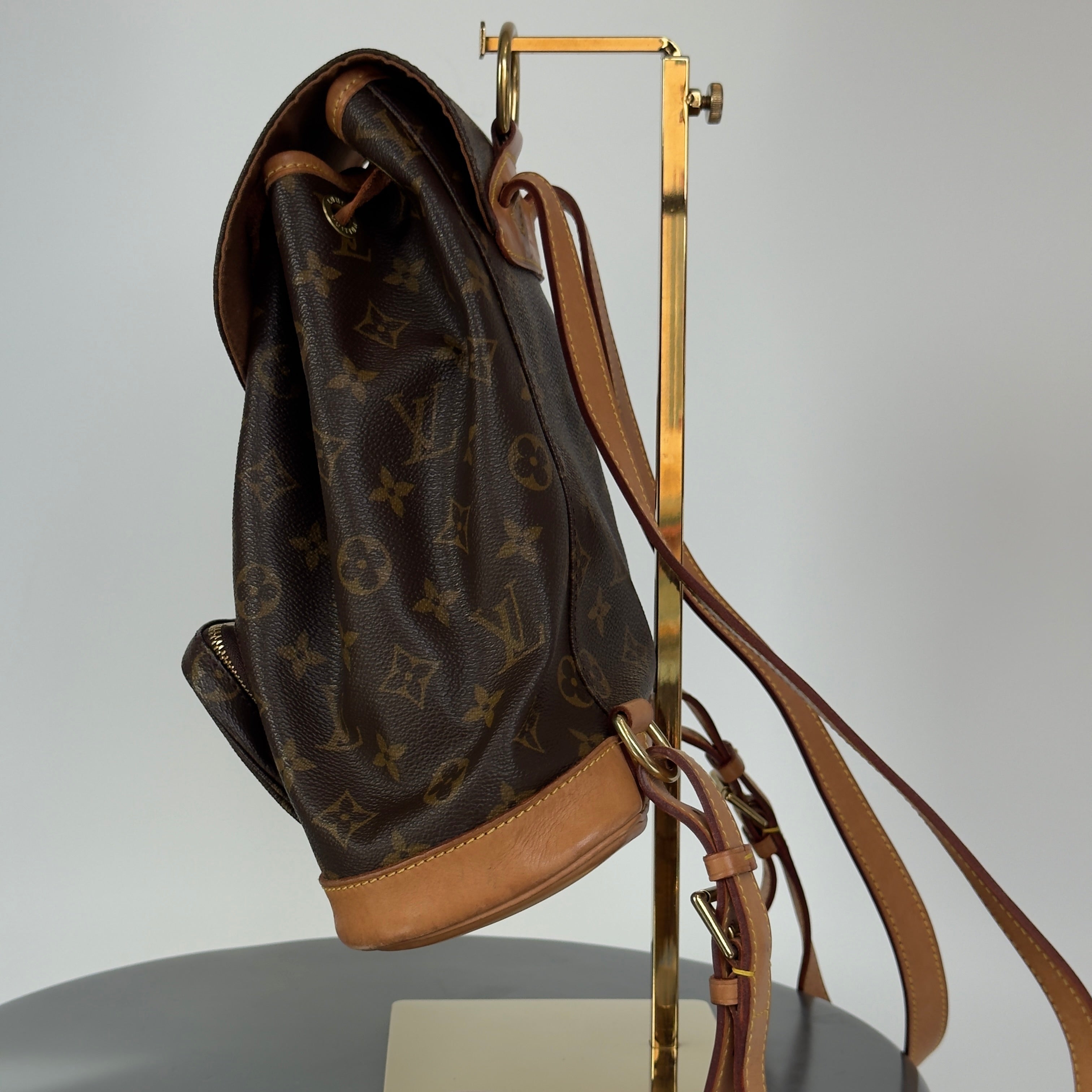 Louis Vuitton Monogram Montsouris MM - Queen May