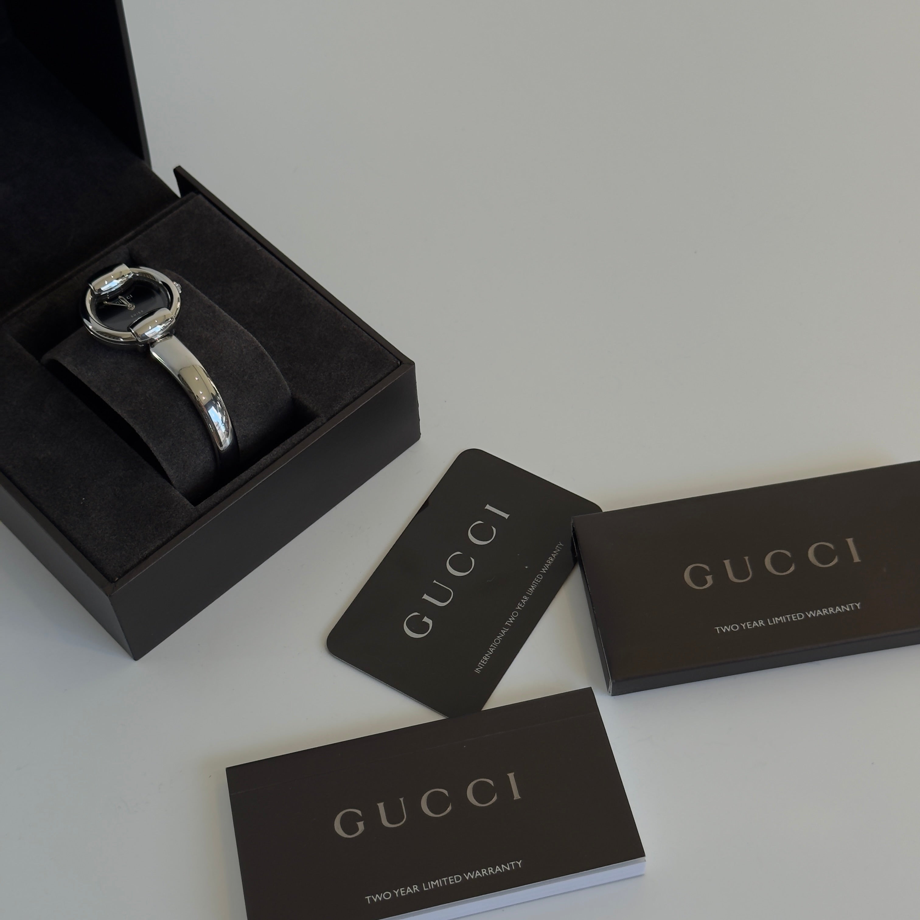 Gucci 1400L Bangle Horsebit Watch Black Dial - Queen May
