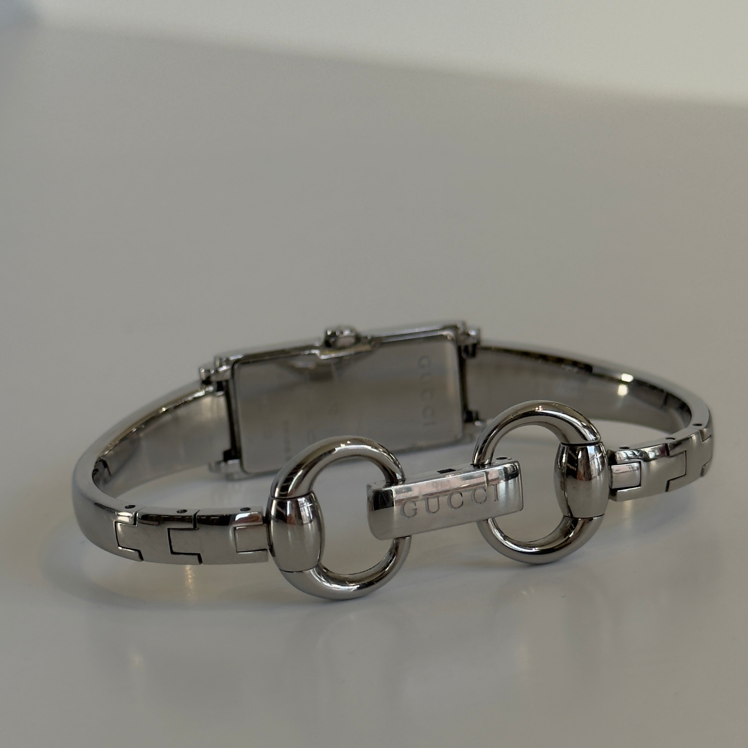 Gucci 1500L Mother of Pearl GG Dial Horsebit Bangle Watch - Queen May