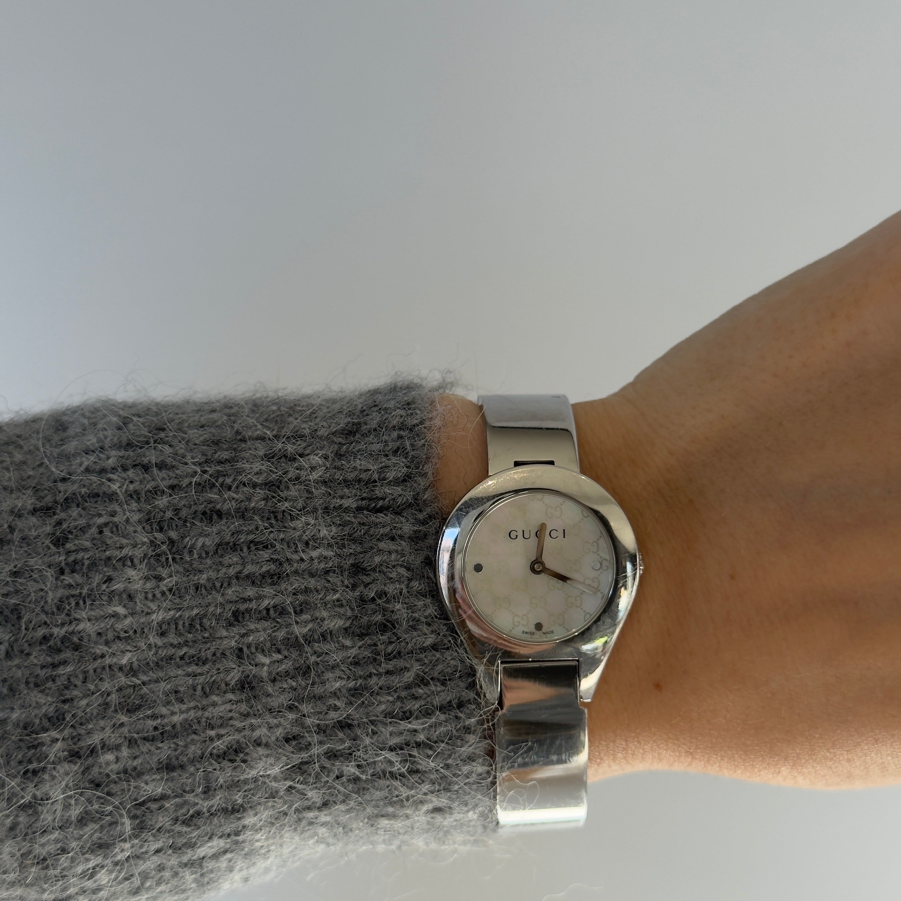 Gucci 6700L Stainless Steel Mother Of Pearl Dial Bangle Watch - Queen May