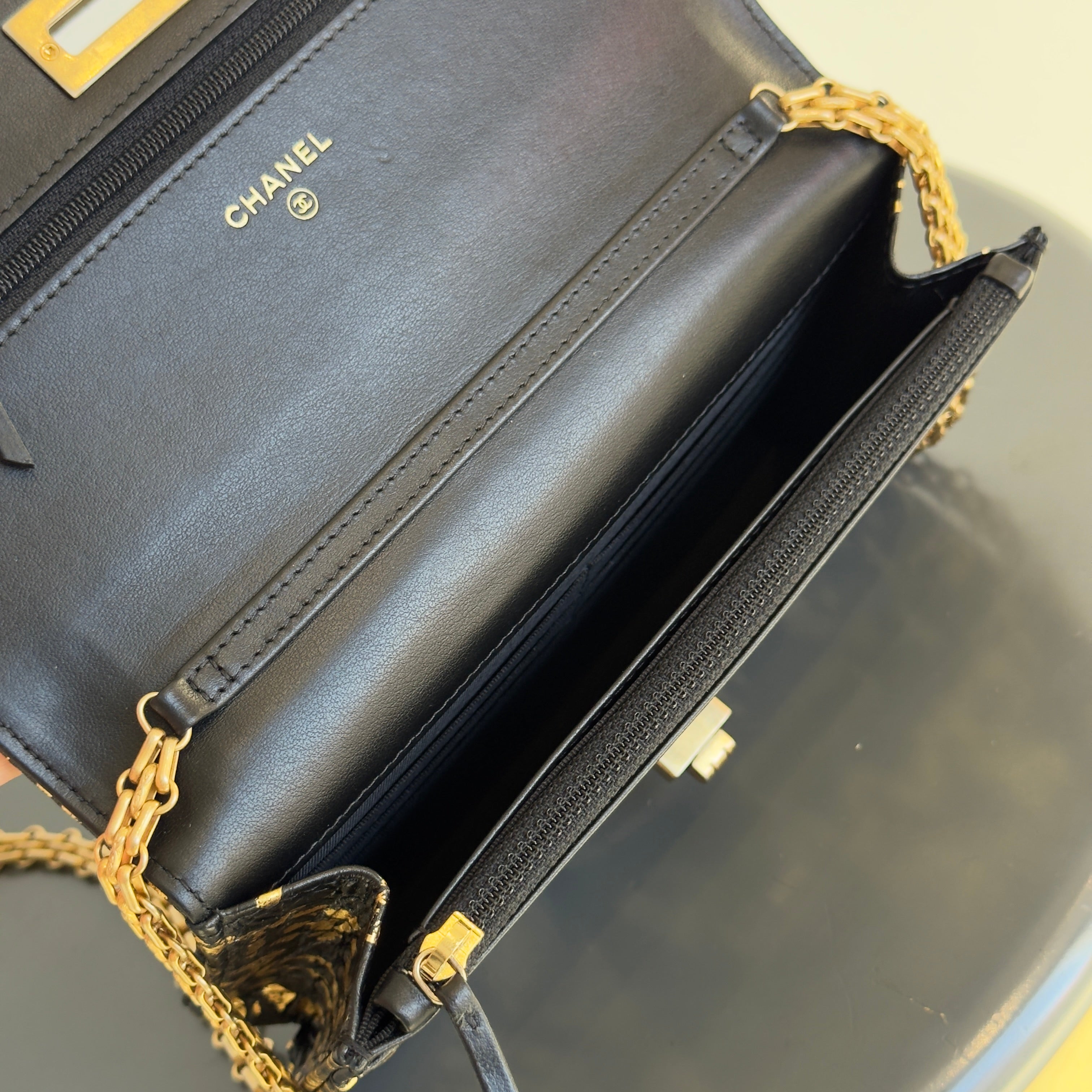 Chanel Paris-New York Graffiti Reissue Wallet On Chain - Queen May