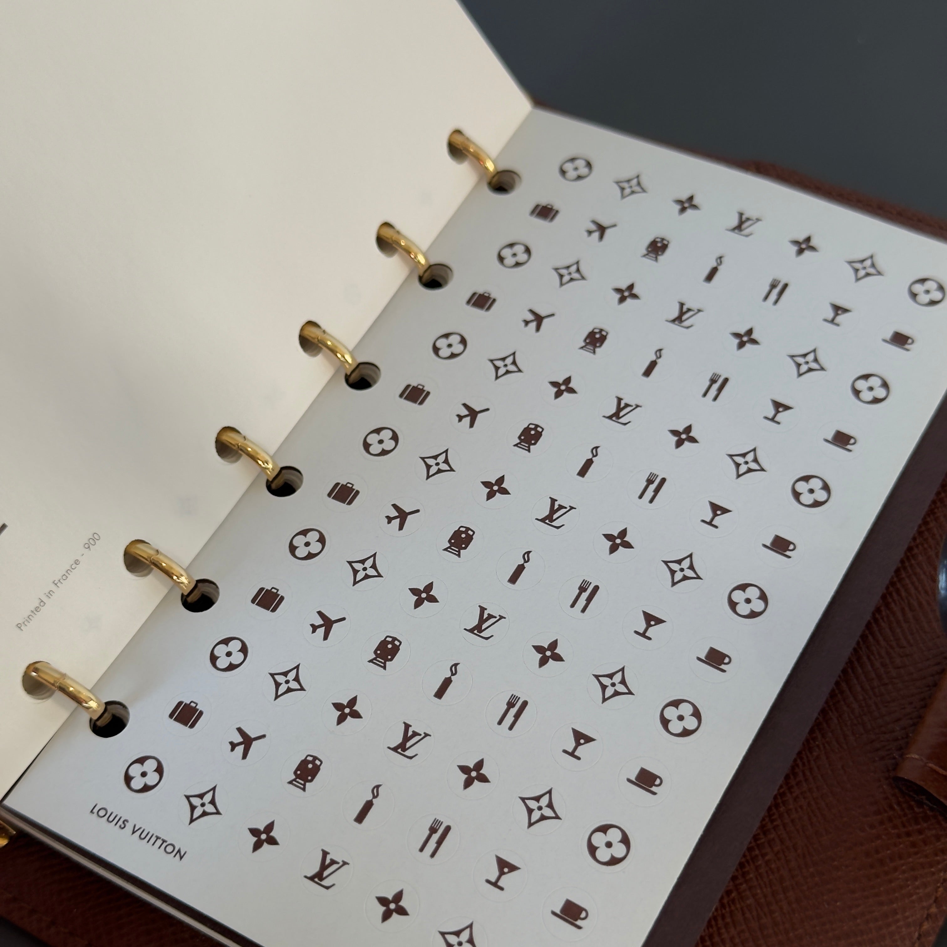 Louis Vuitton Monogram Agenda Cover - Queen May