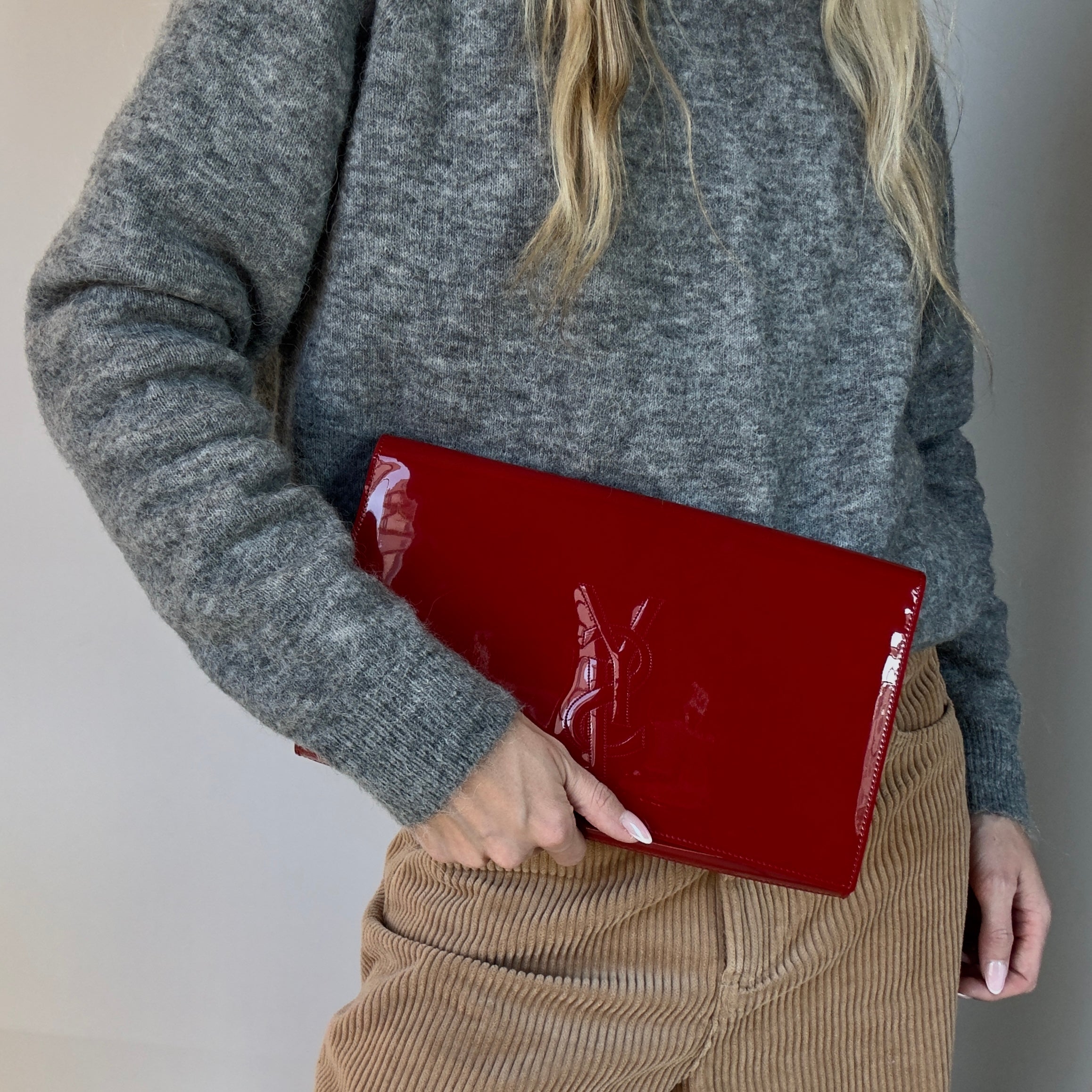 Yves Saint Laurent Belle De Jour Patent Leather Clutch Red - Queen May