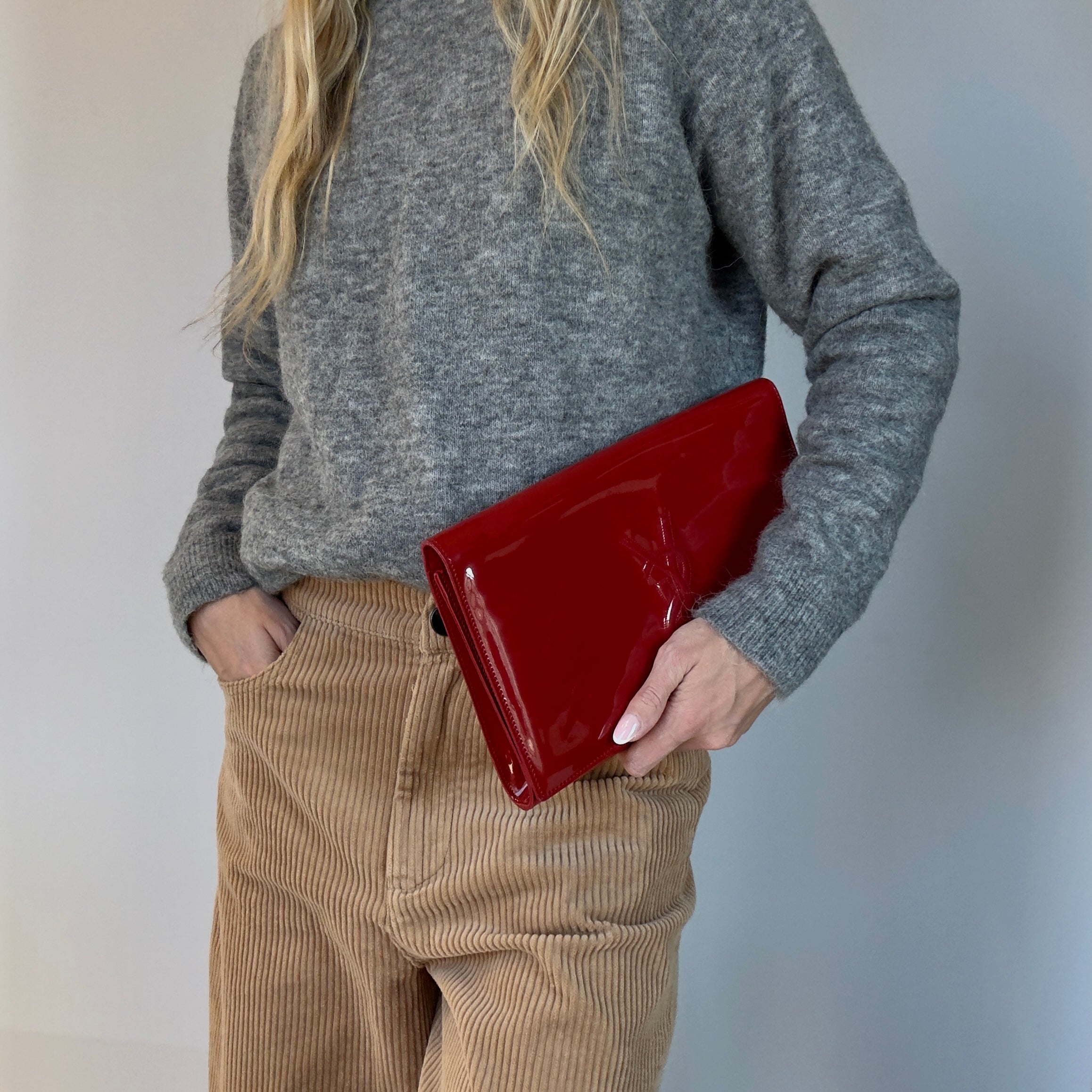 Yves Saint Laurent Belle De Jour Patent Leather Clutch Red - Queen May