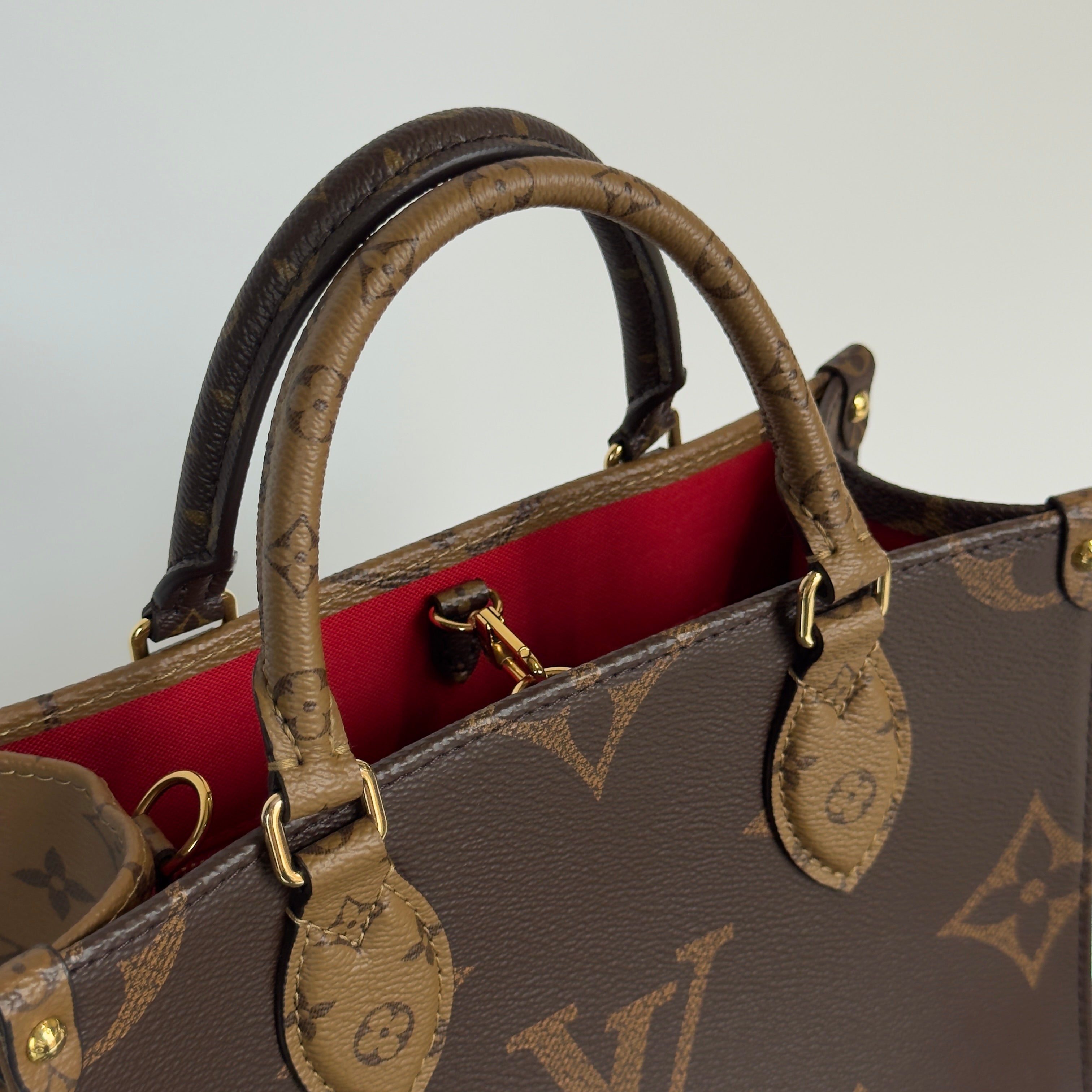 Louis Vuitton On The Go PM - Queen May
