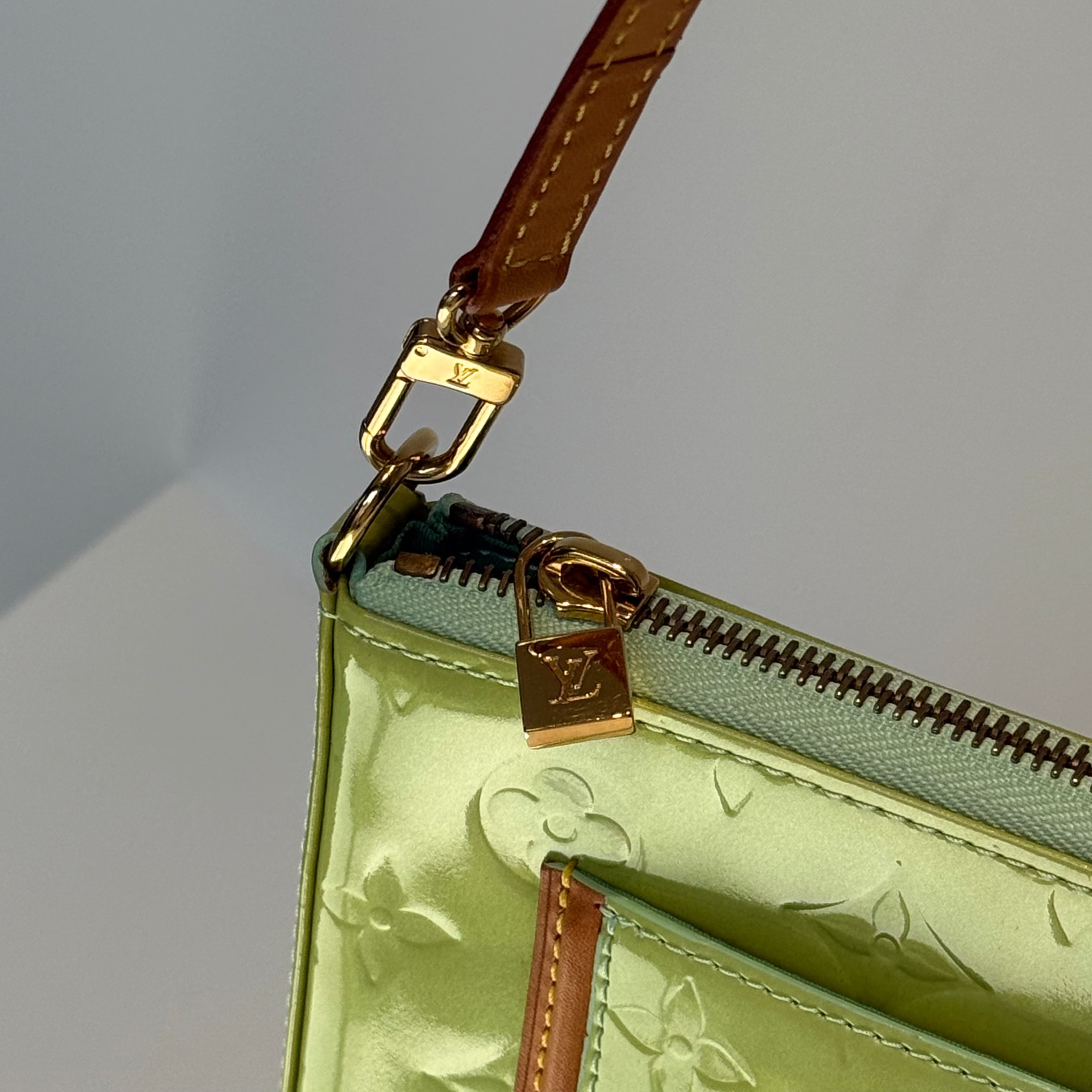 Rare Louis Vuitton Mallory Square Vernis Clutch Peppermint - Queen May