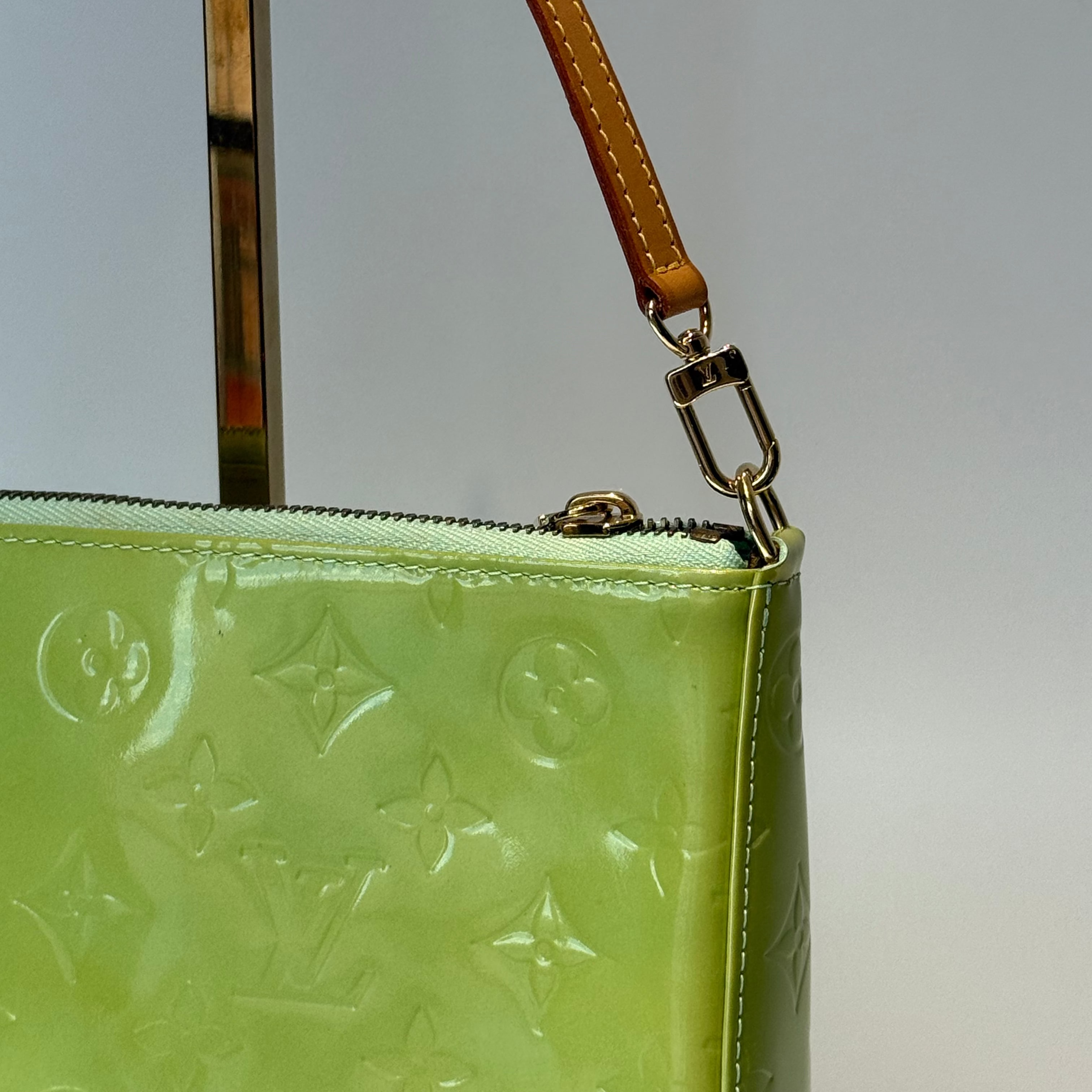 Rare Louis Vuitton Mallory Square Vernis Clutch Peppermint - Queen May