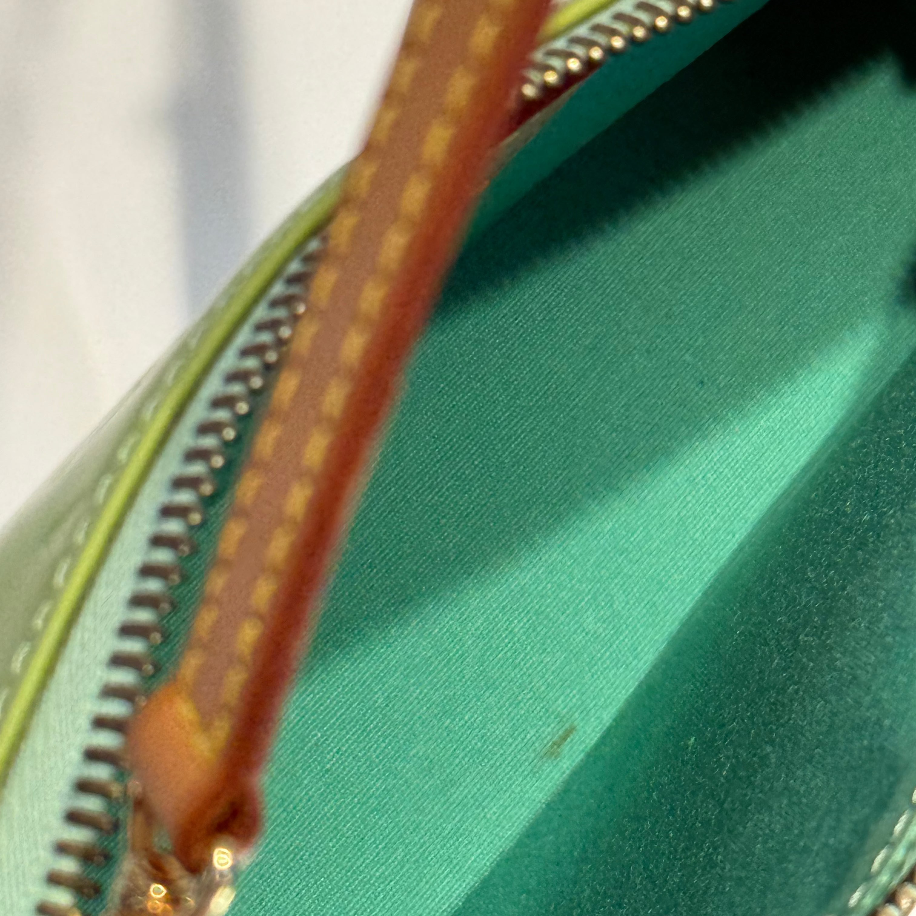 Rare Louis Vuitton Mallory Square Vernis Clutch Peppermint - Queen May