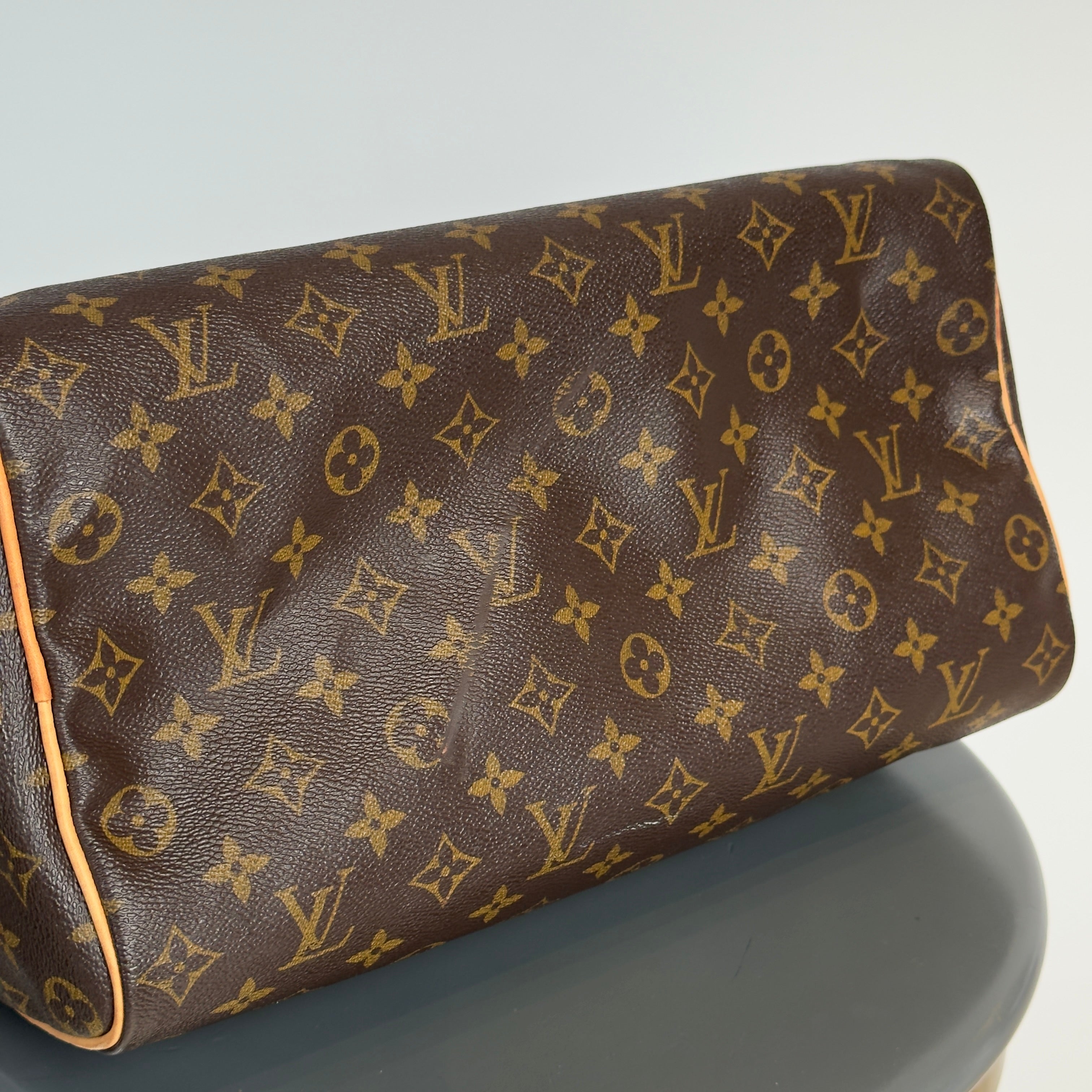 Louis Vuitton Monogram Speedy 35 - Queen May