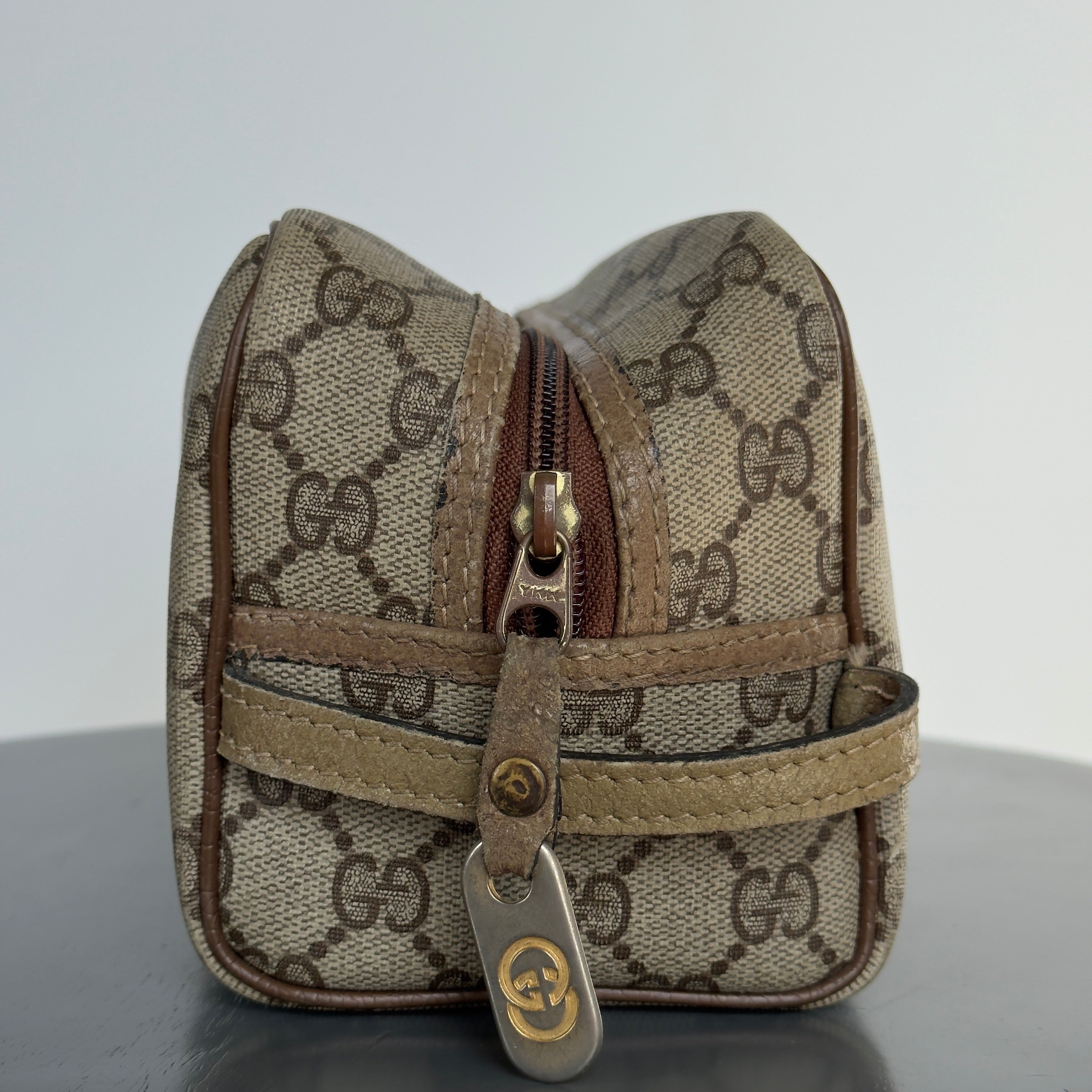 Vintage Gucci GG Supreme Canvas Cosmetic Case - Queen May