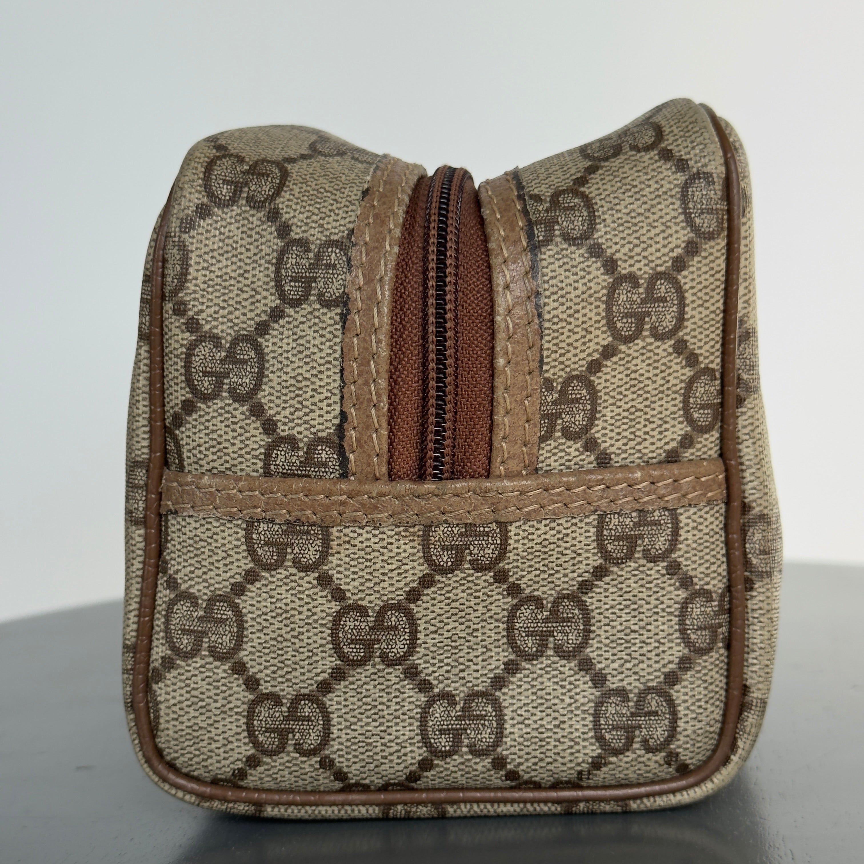 Vintage Gucci GG Supreme Canvas Cosmetic Case - Queen May