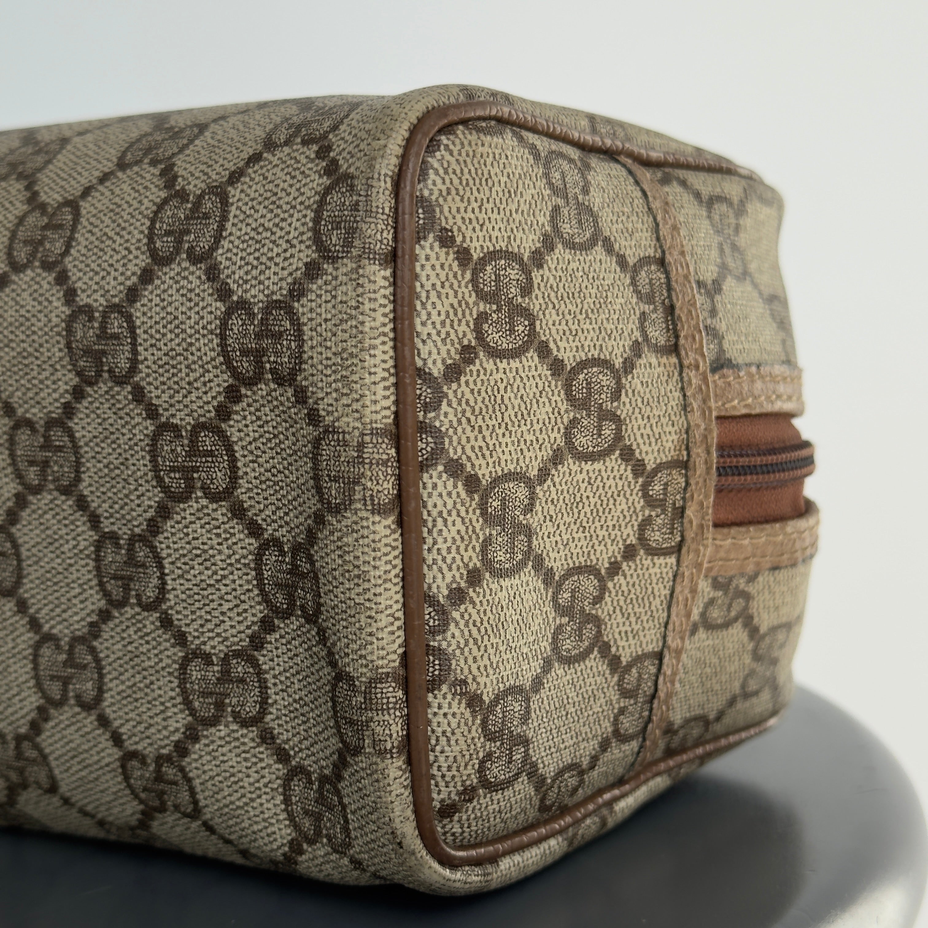 Vintage Gucci GG Supreme Canvas Cosmetic Case - Queen May