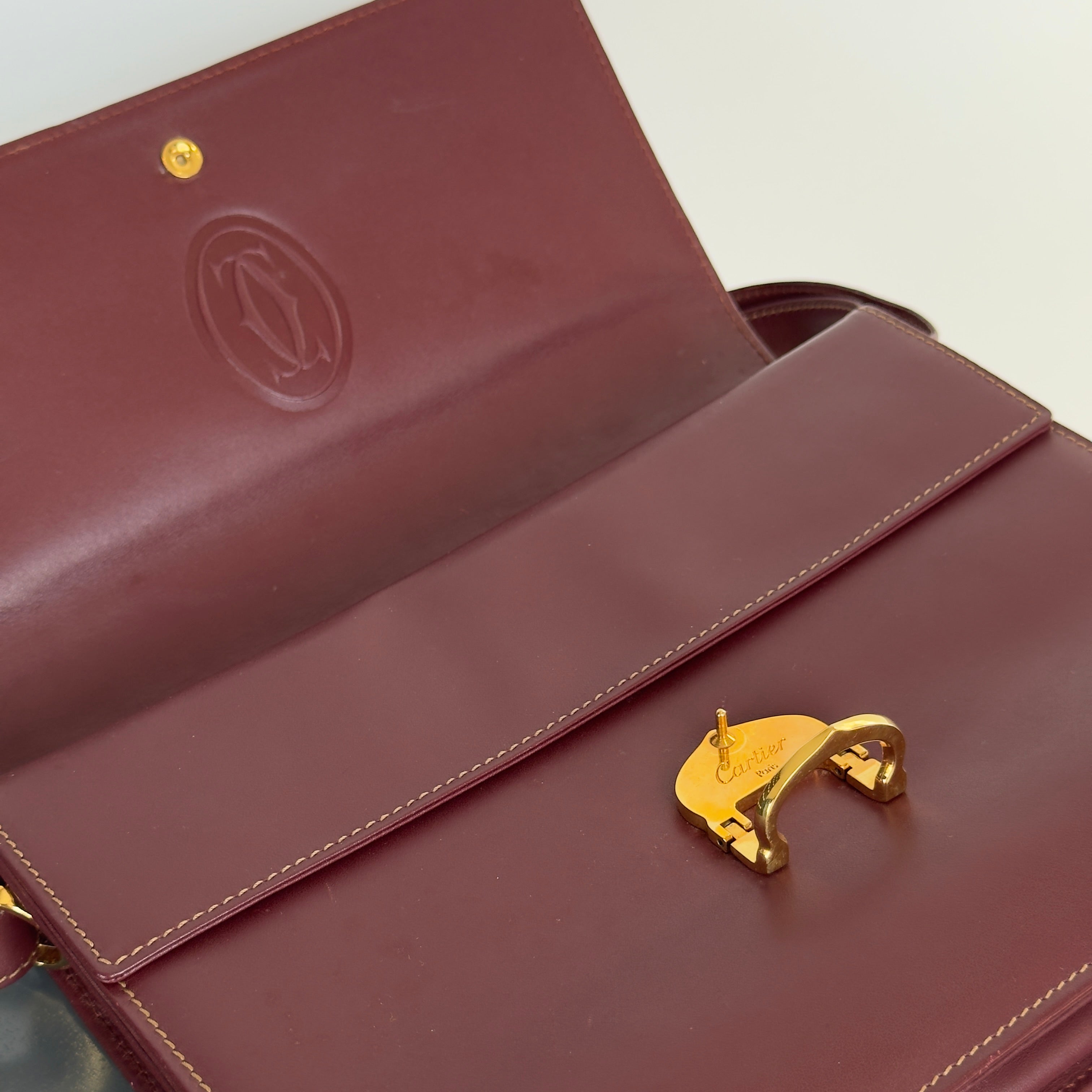 Cartier Must De Cartier Bordeaux Leather Flap Bag - Queen May
