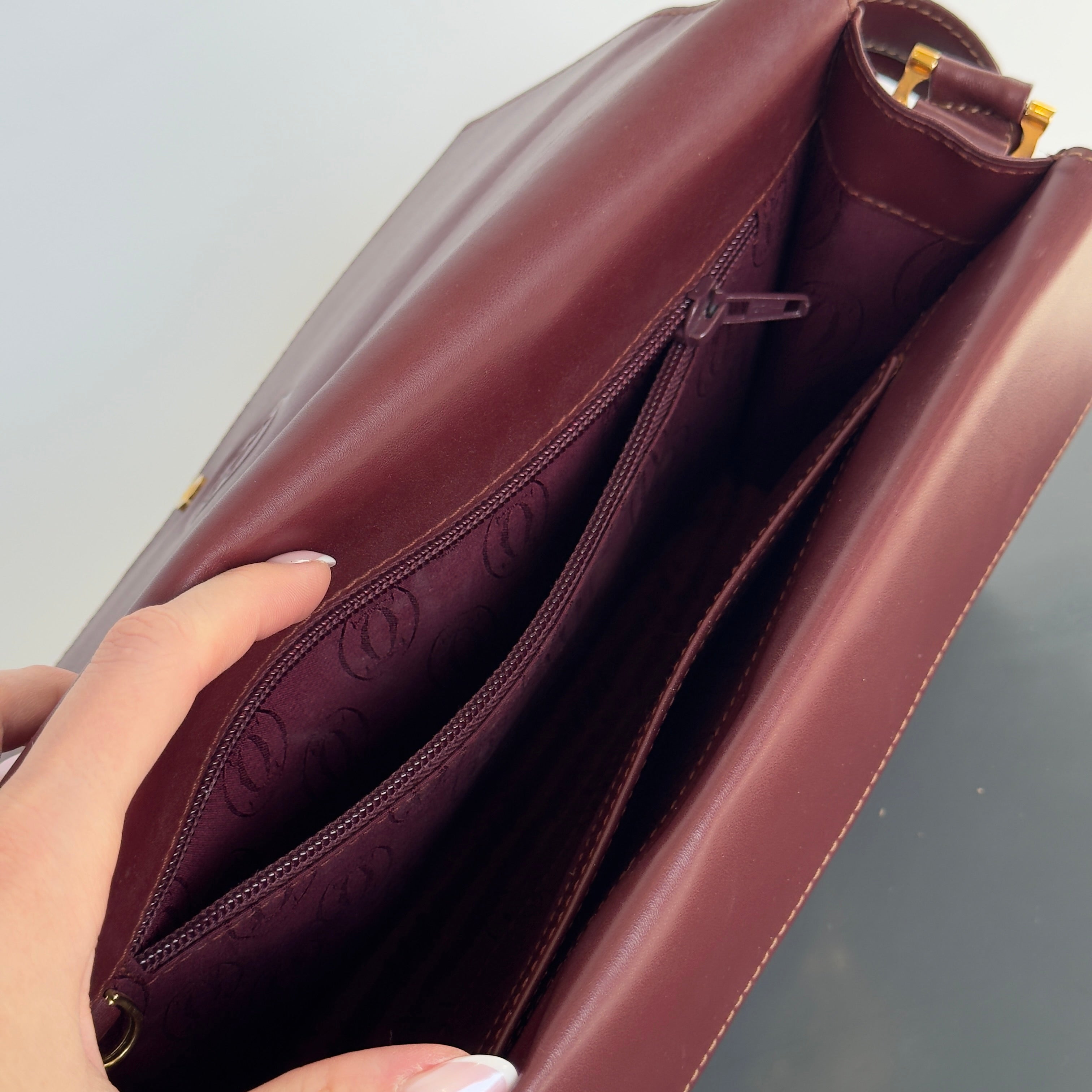 Cartier Must De Cartier Bordeaux Leather Flap Bag - Queen May