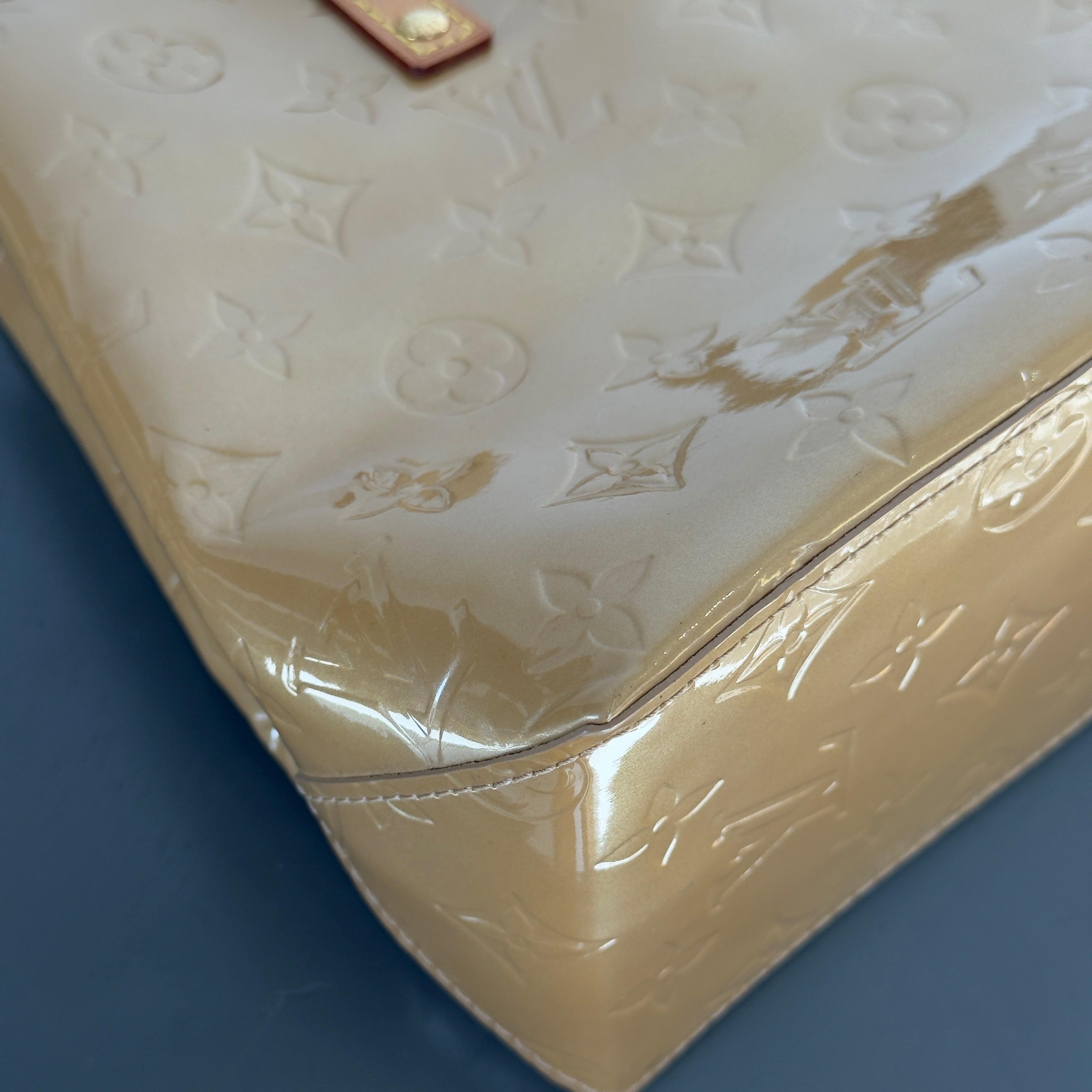 Louis Vuitton Vernis Reade PM Tan - Queen May