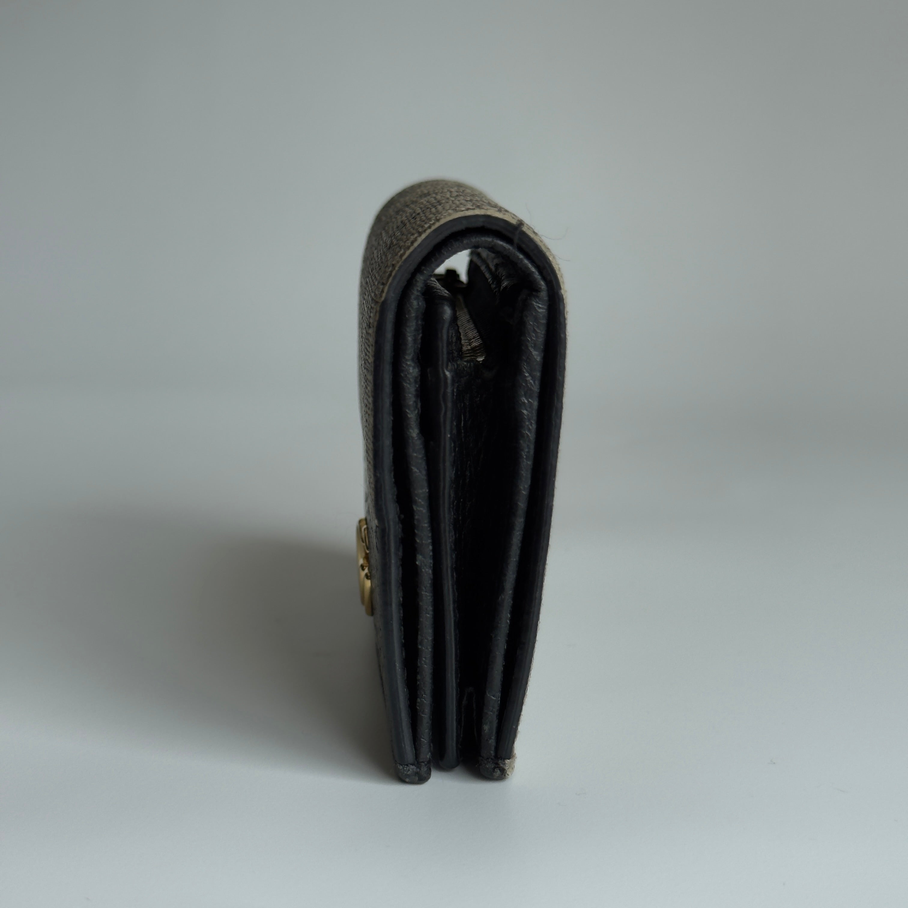 Gucci GG Marmont Bi-Color Card Case Wallet In Black Leather - Queen May