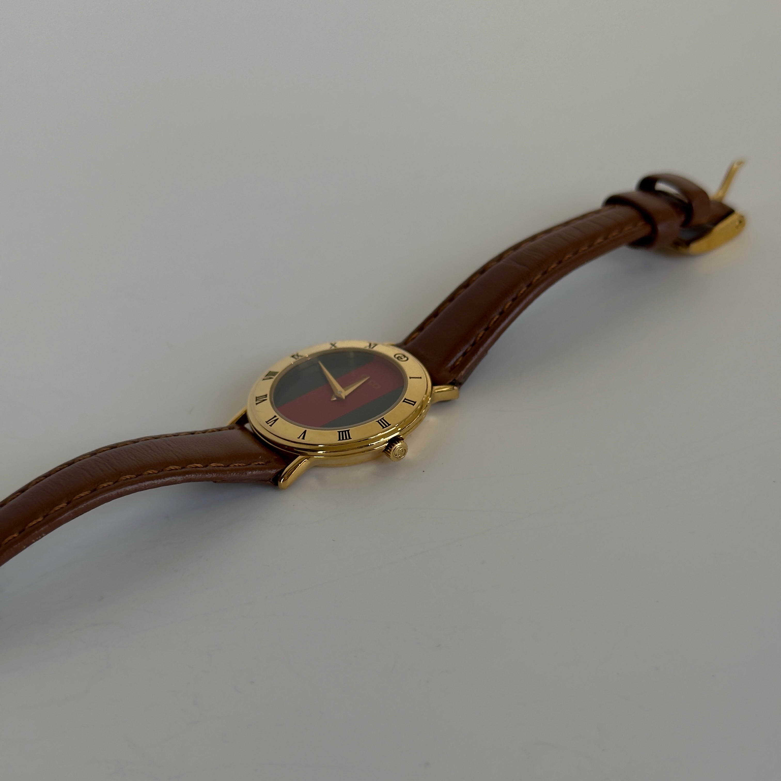 Gucci 3000L Red and Green Watch - Queen May