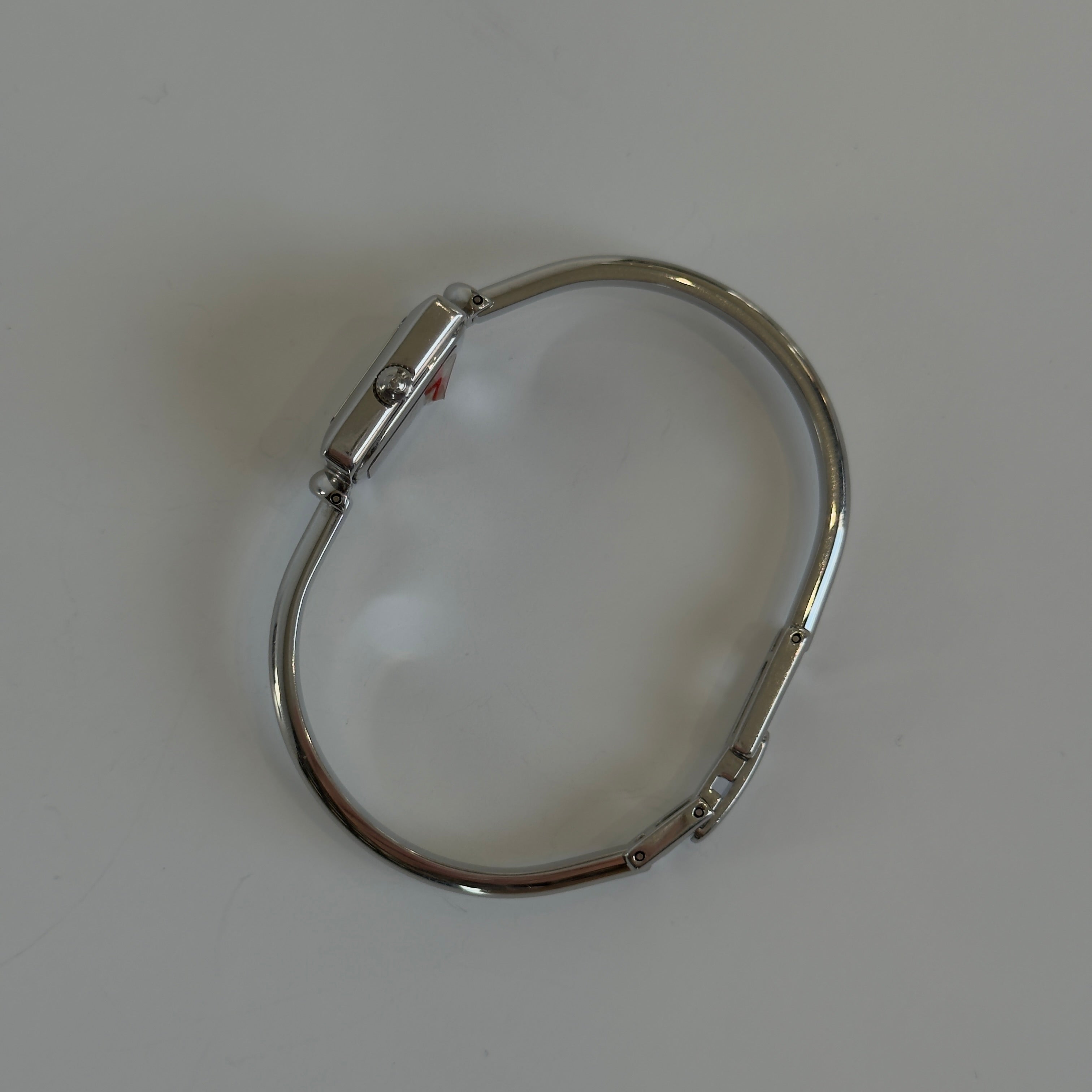 Gucci 1900L Stainless Steel Bangle Watch - Queen May