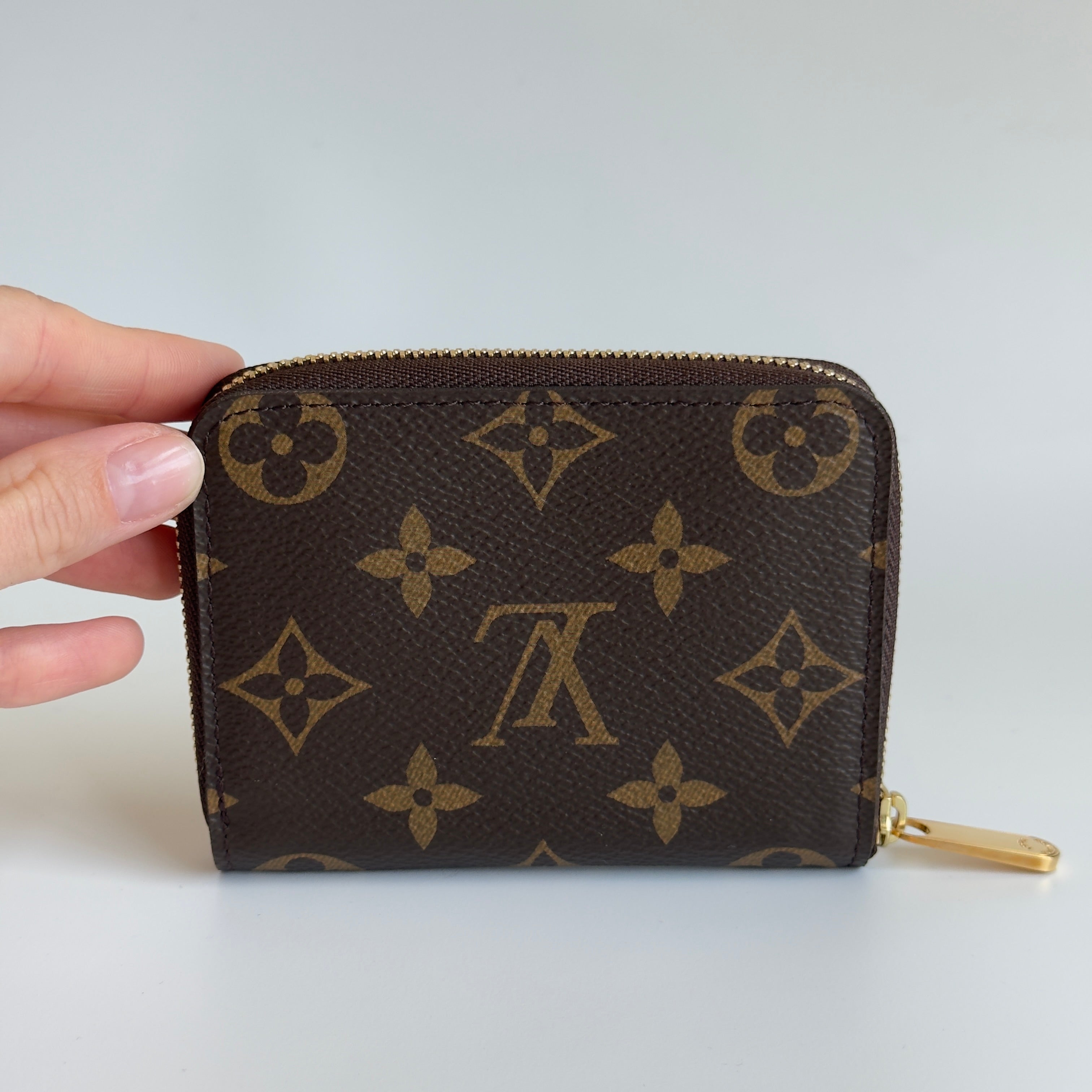 Louis Vuitton Monogram Zippy Wallet - Queen May