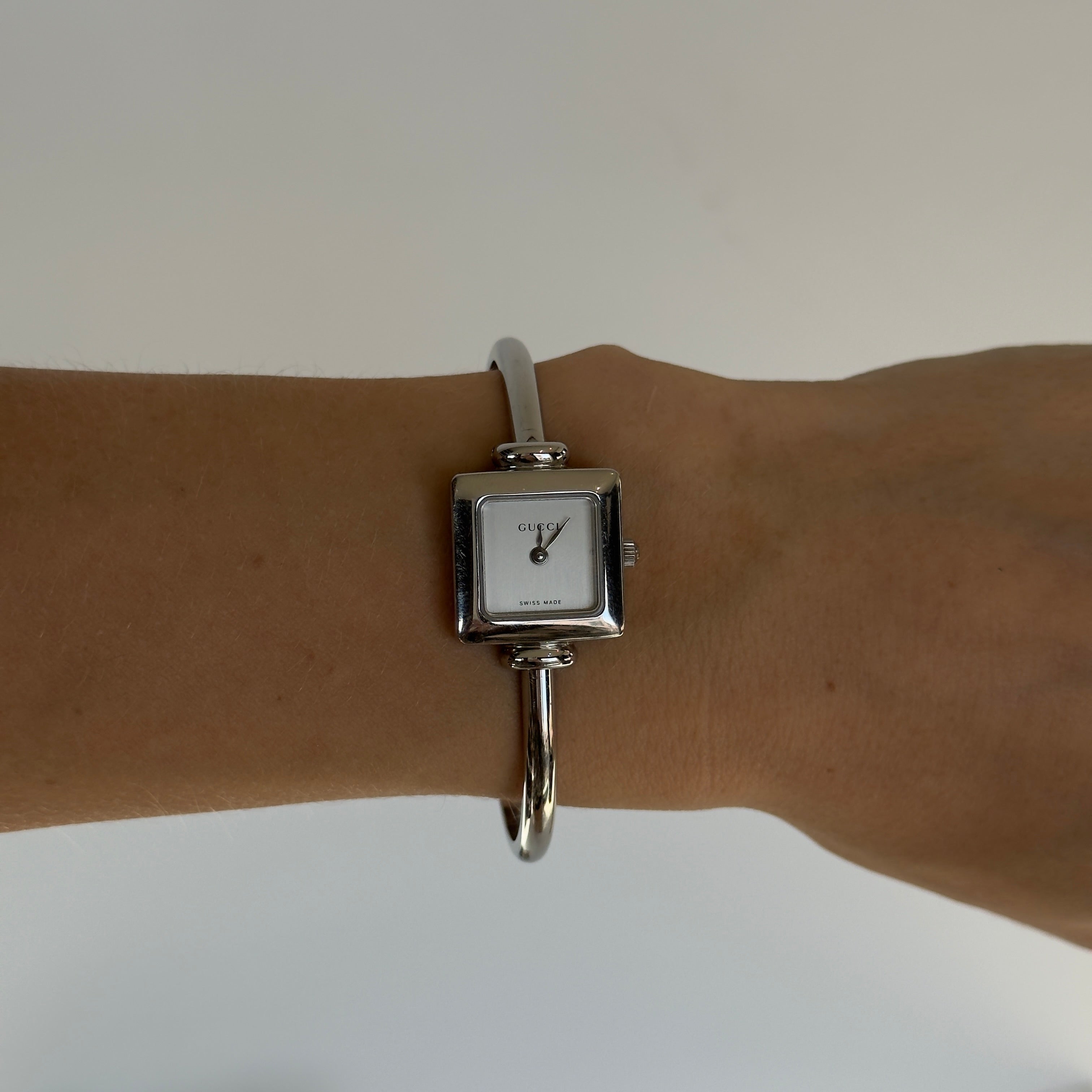 Gucci 1900L Stainless Steel Bangle Watch - Queen May