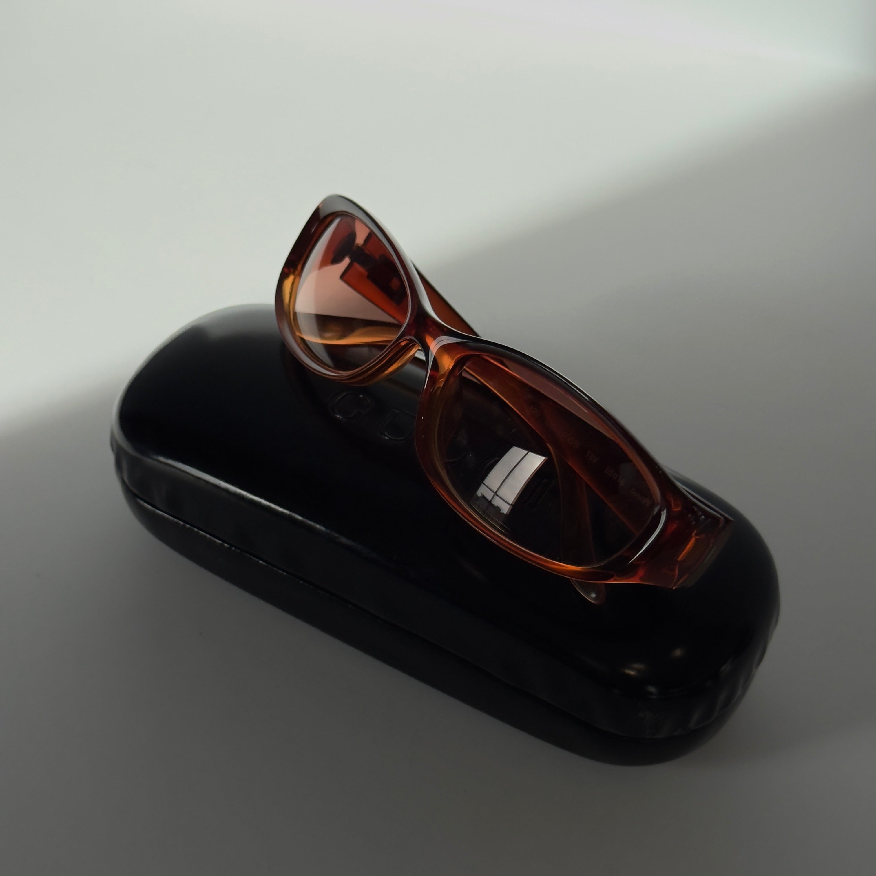Vintage Gucci GG Oval Amber Sunglasses - Queen May