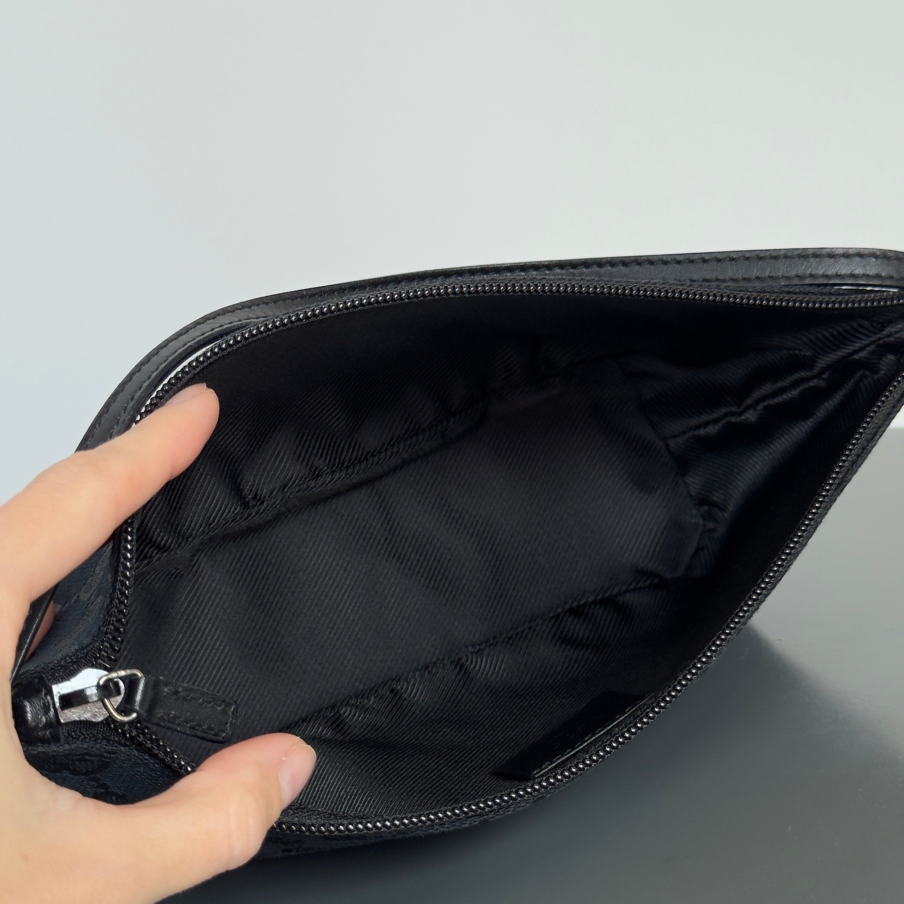 Gucci Boat Pochette - Queen May