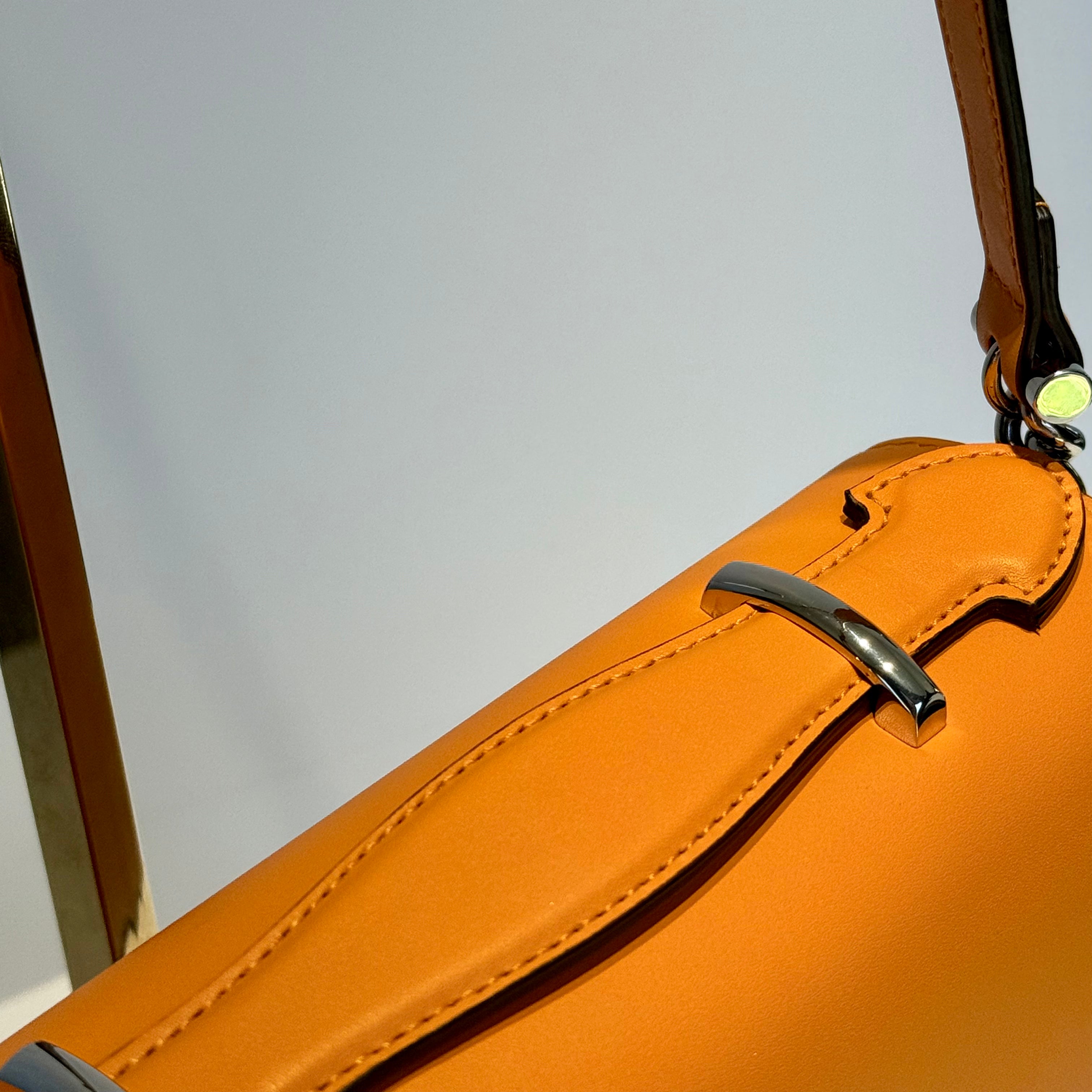 Gucci Petite GG Mini Shoulder Bag Orange - Queen May