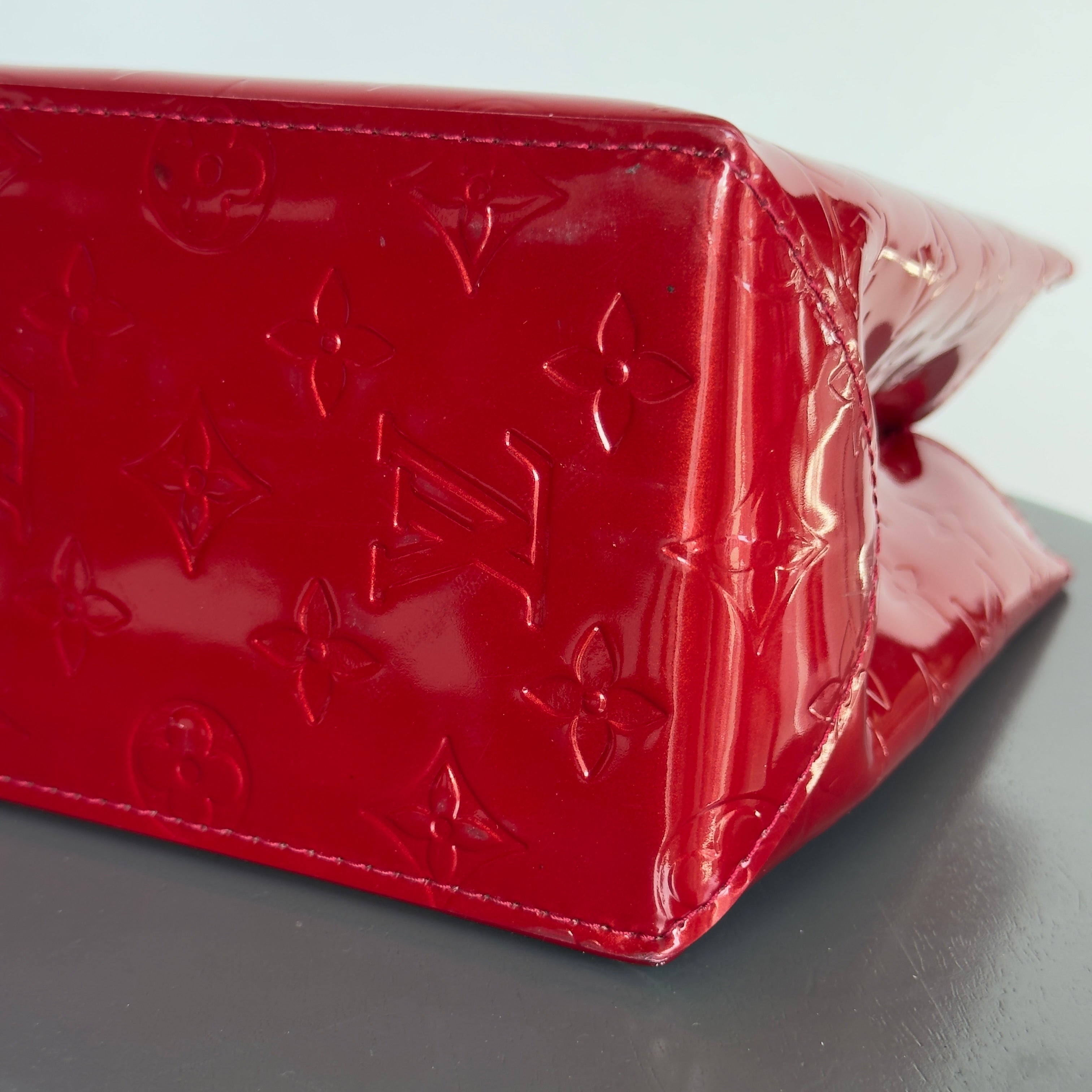 Louis Vuitton Vernis Reade PM Red - Queen May