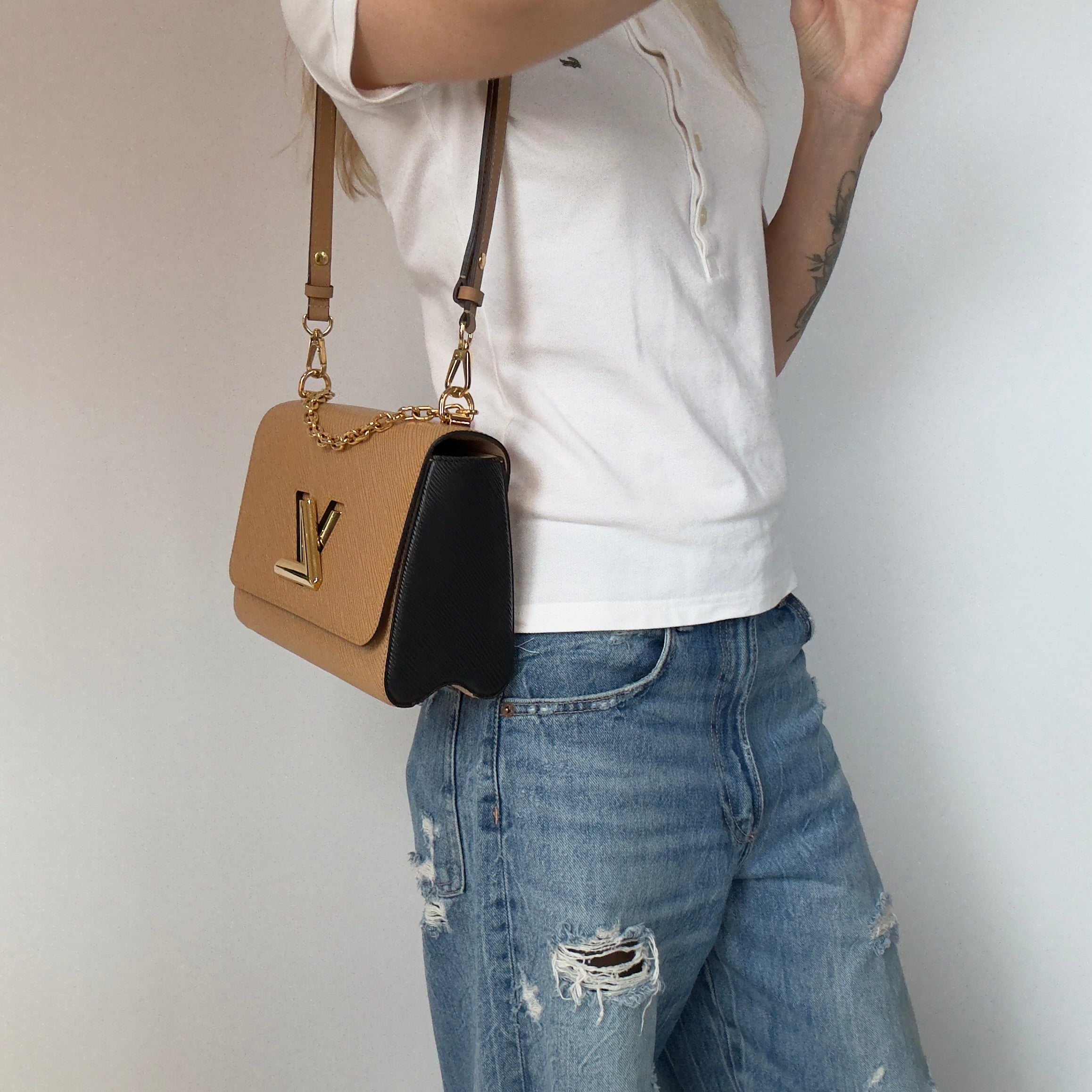 Louis Vuitton Epi Leather Twist MM Camel - Queen May