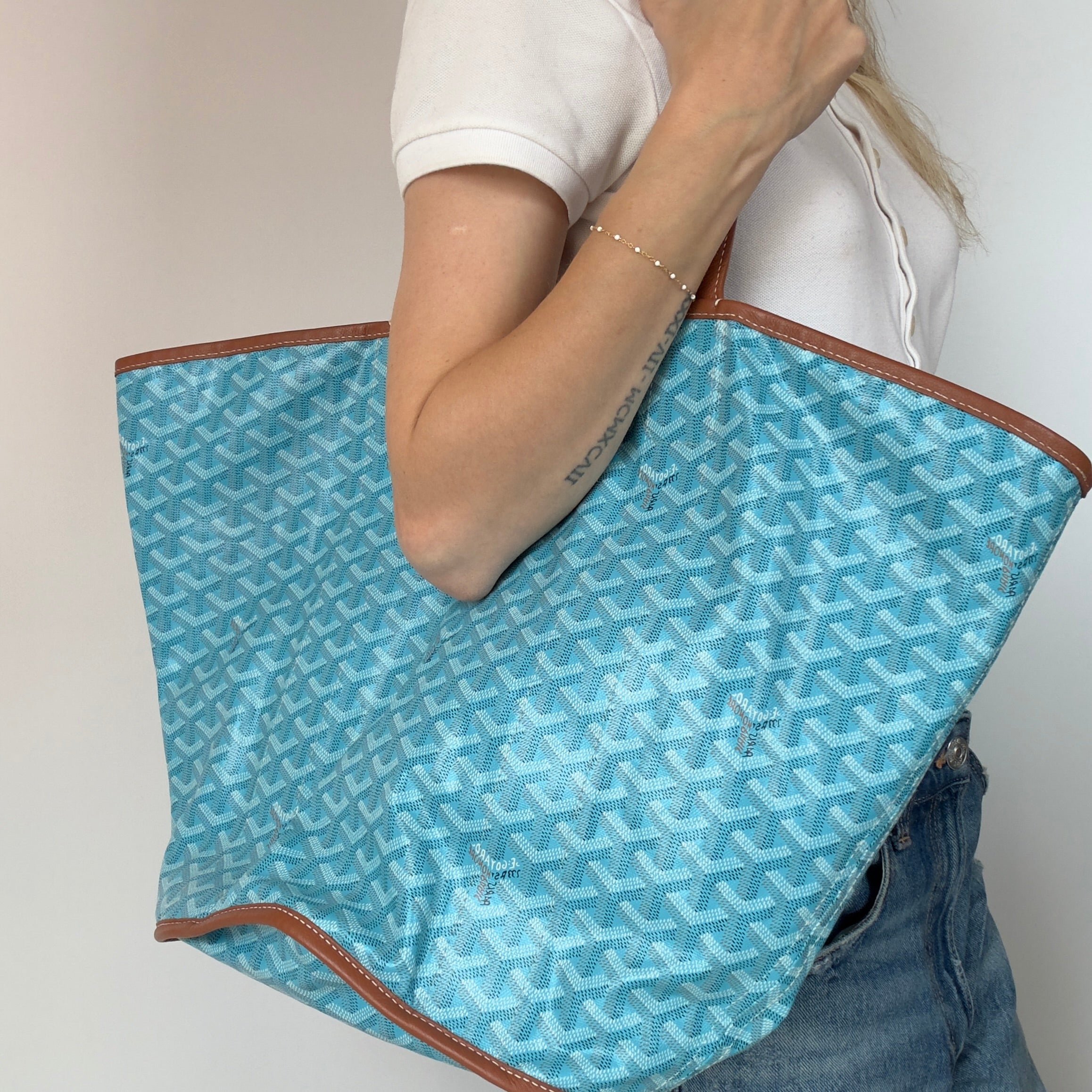 Limited Edition Goyard Belharra Reversible MM Turquoise - Queen May